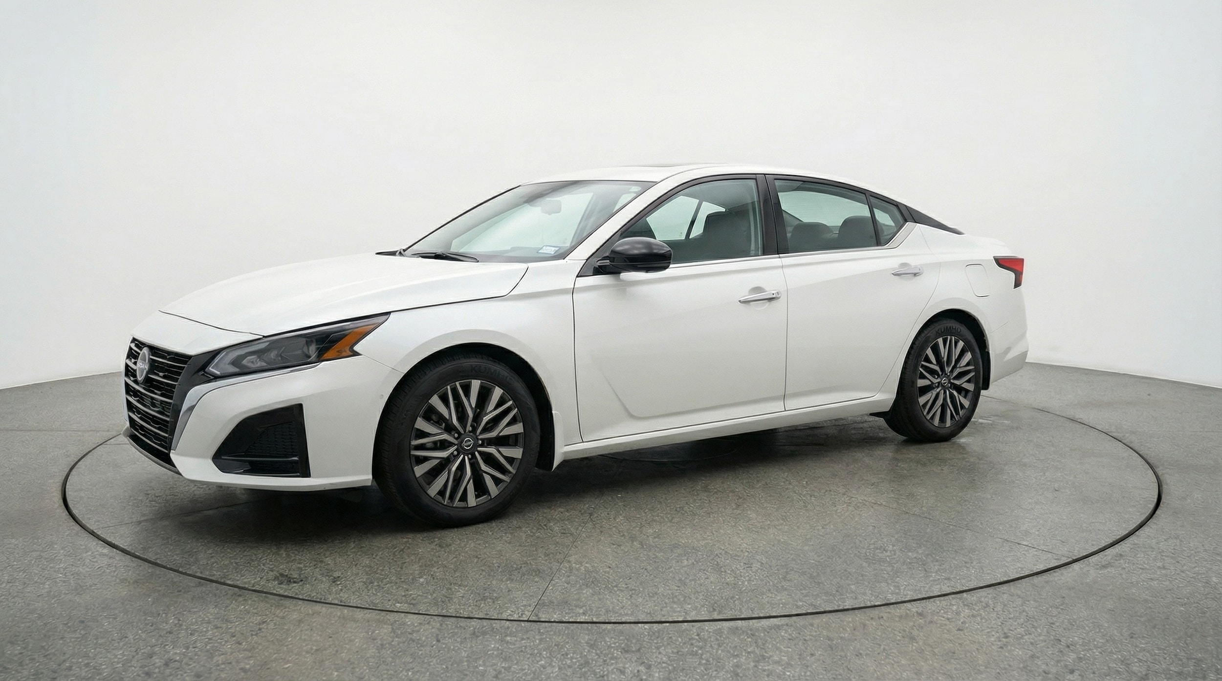 Thumbnail: 2025 Nissan Altima - 3