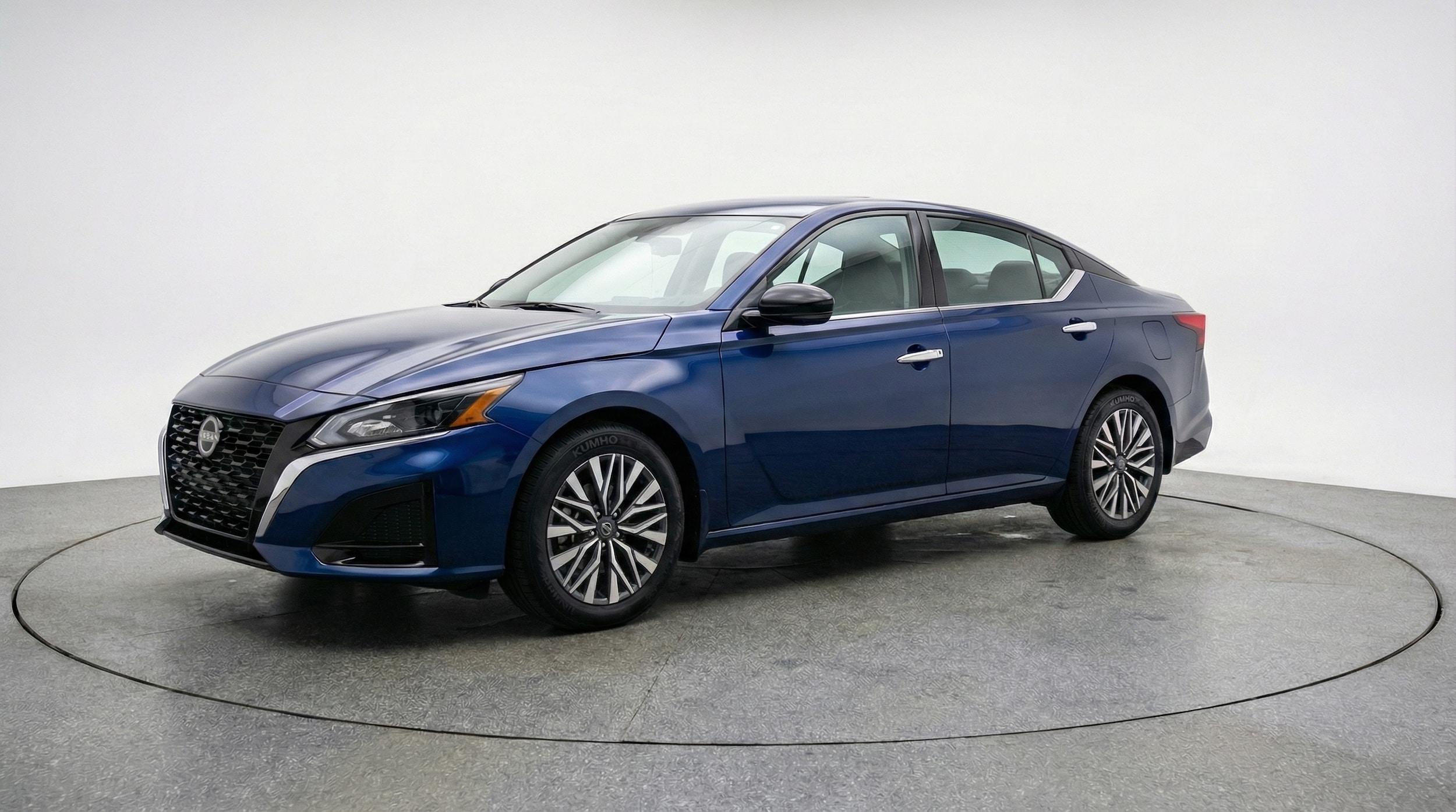 Thumbnail: 2025 Nissan Altima - 3