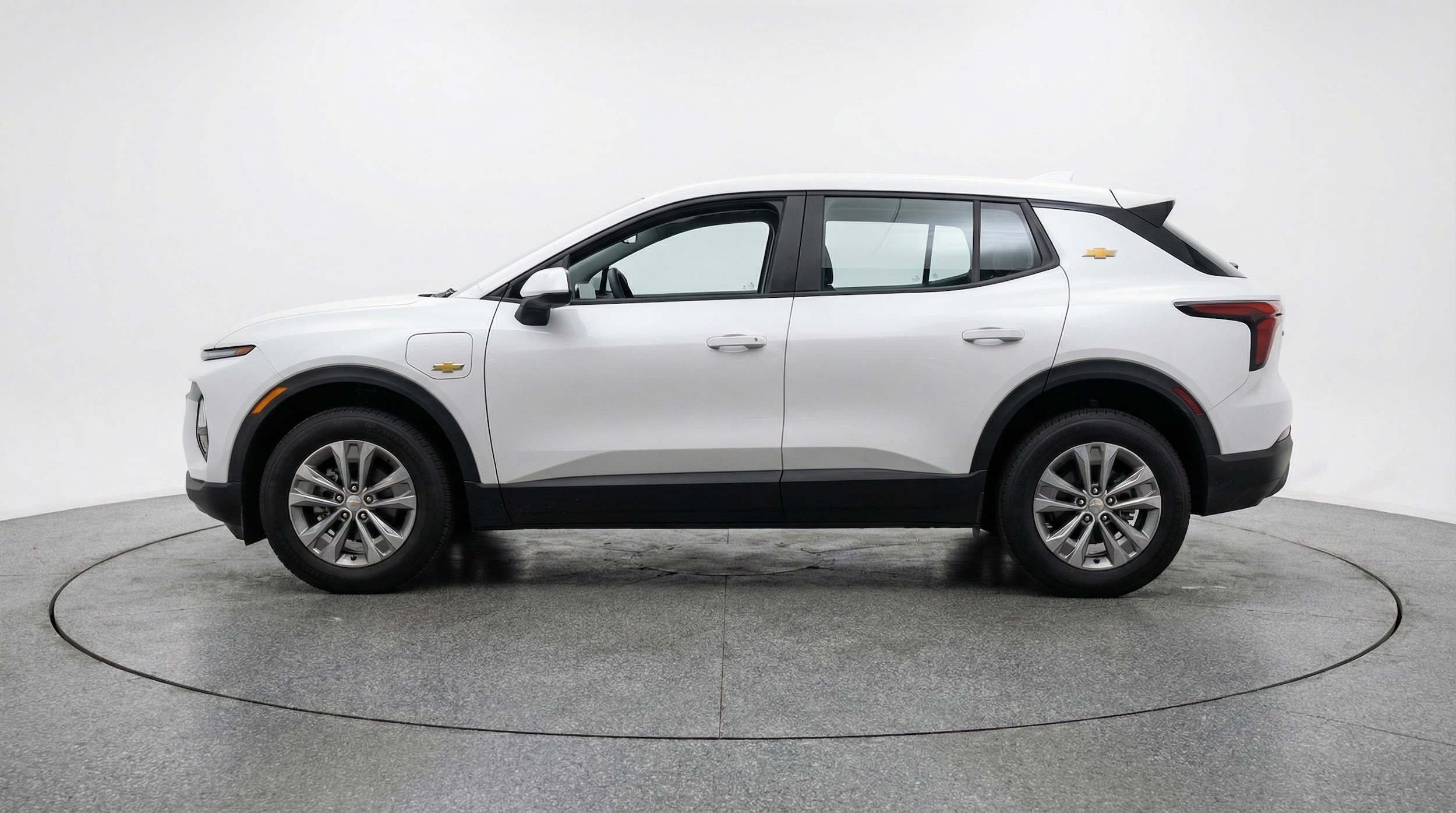 Thumbnail: 2025 Chevrolet Equinox - 4