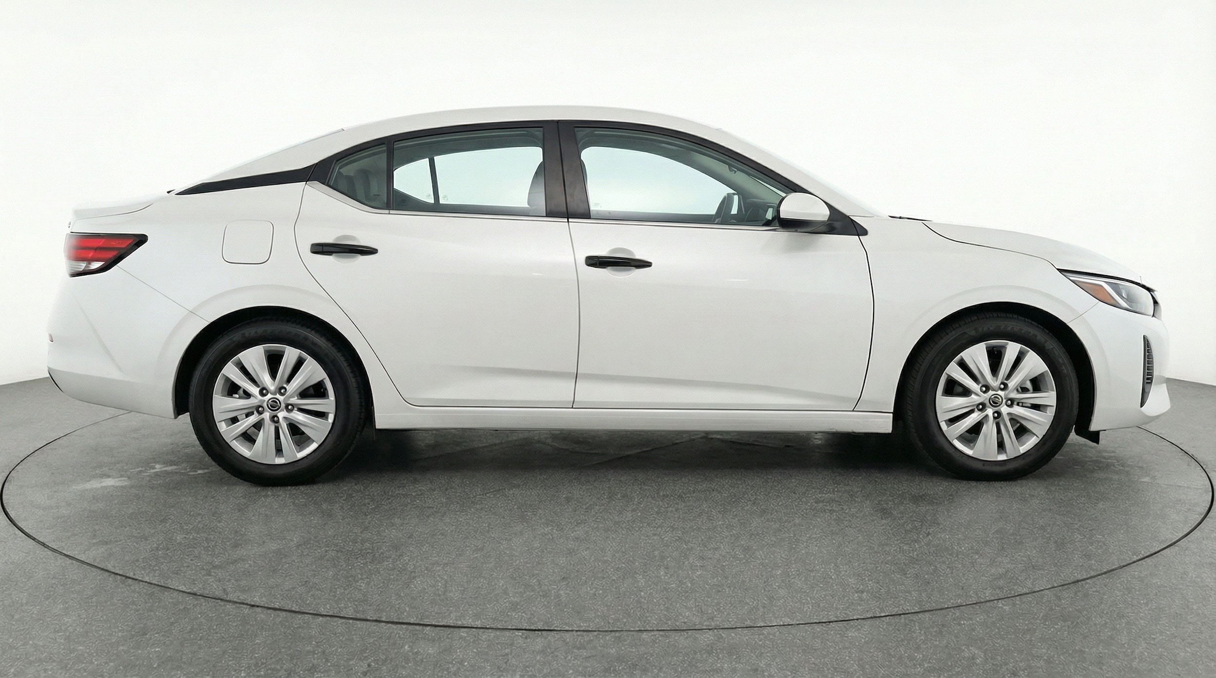 Thumbnail: 2025 Nissan Sentra - 11