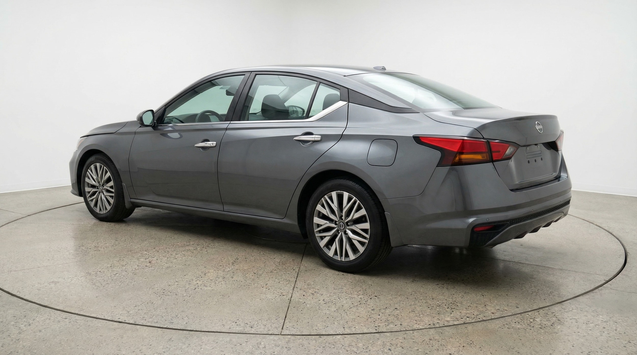 Thumbnail: 2025 Nissan Altima - 5