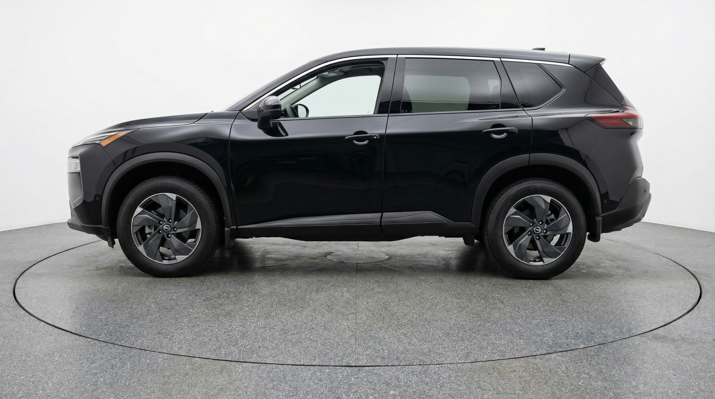 Thumbnail: 2025 Nissan Rogue - 4