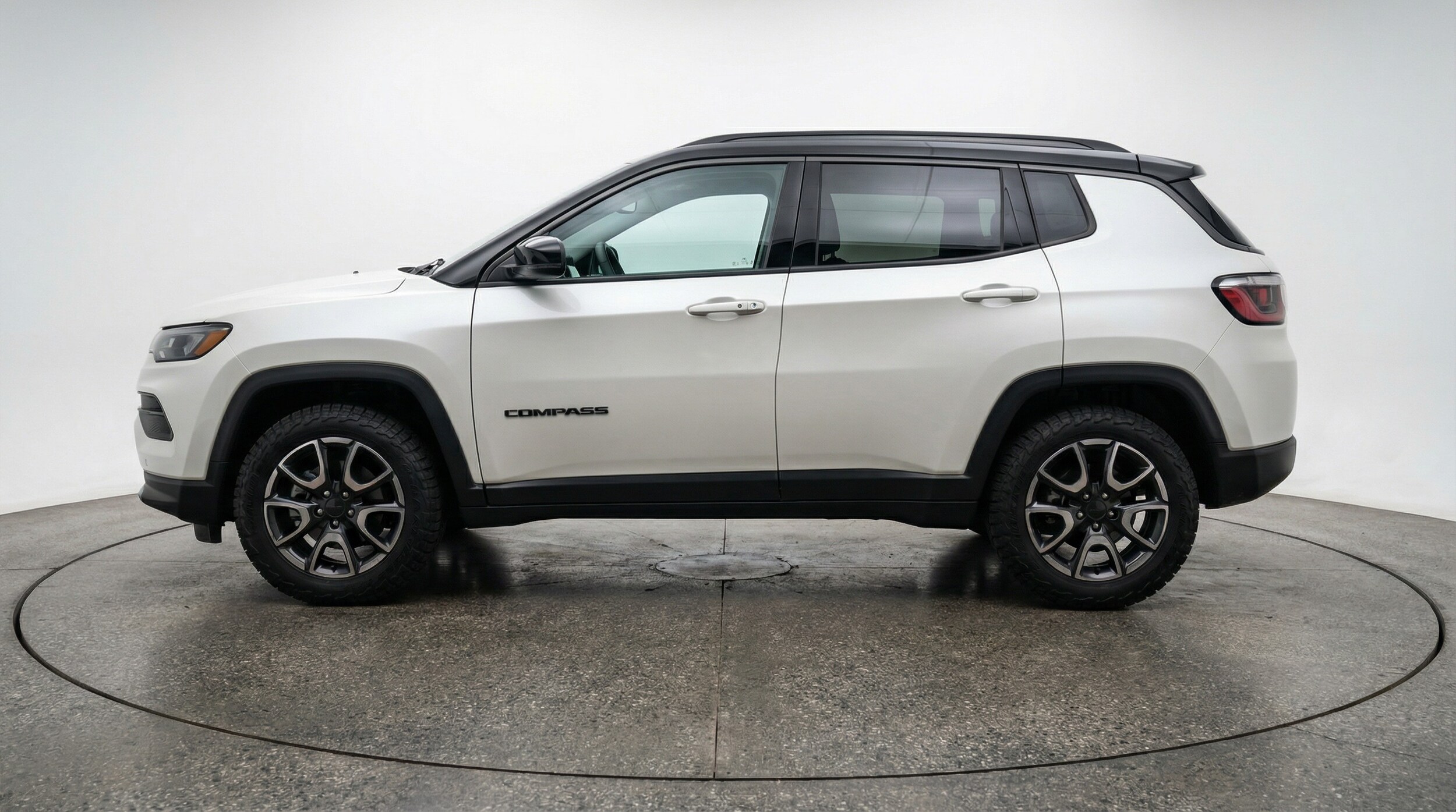 Thumbnail: 2025 Jeep Compass - 4
