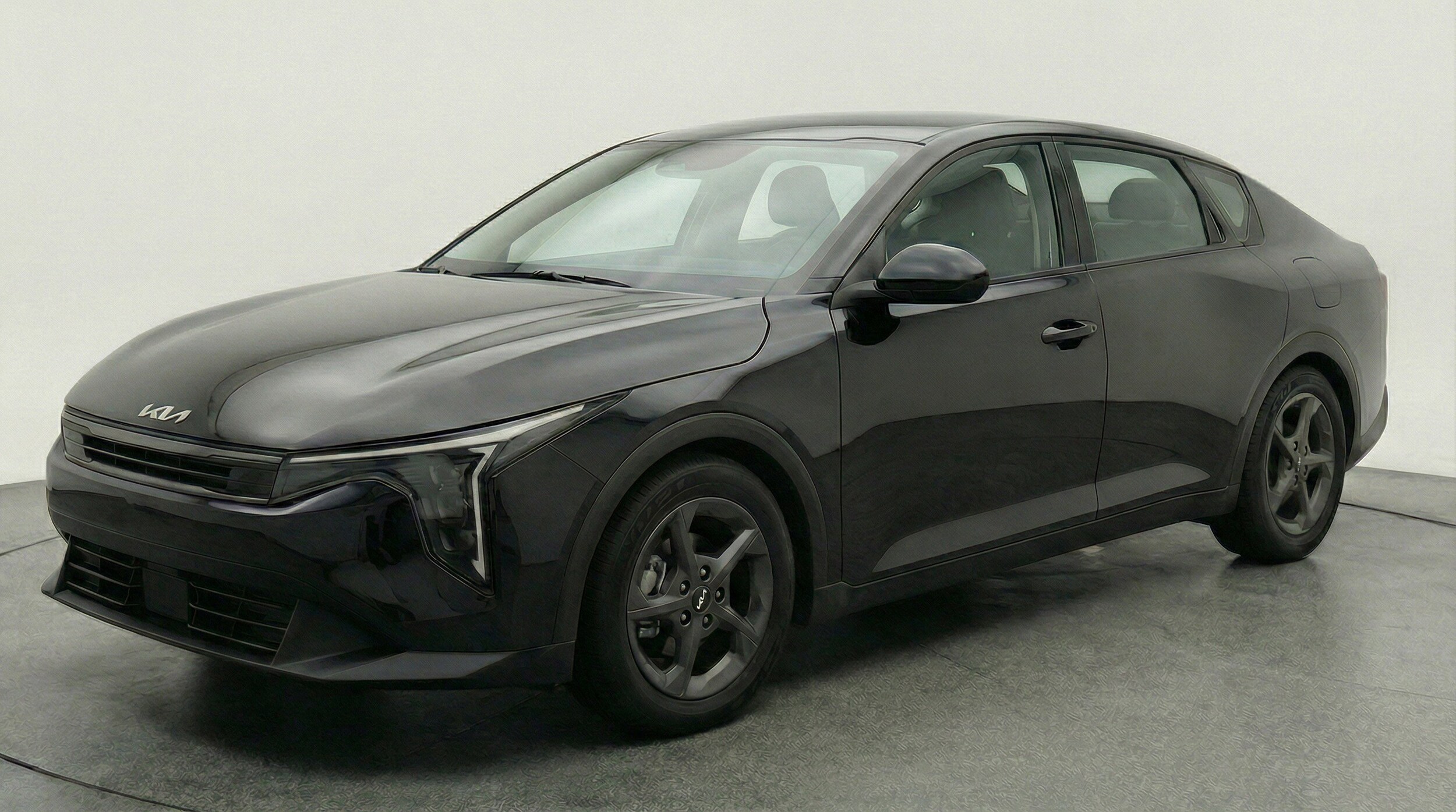 Thumbnail: 2025 Kia K4 - 3