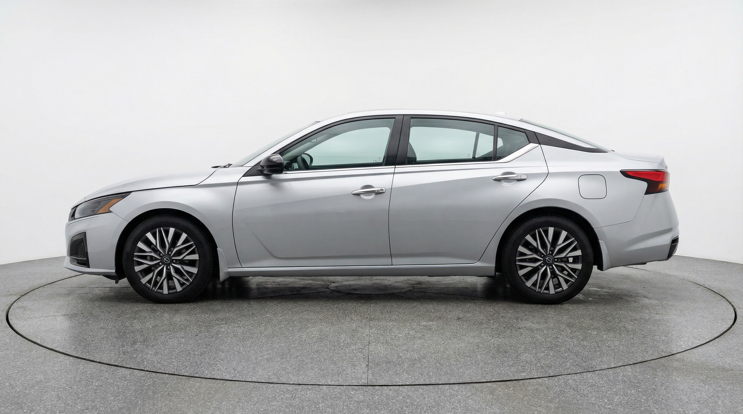 Thumbnail: 2025 Nissan Altima - 4