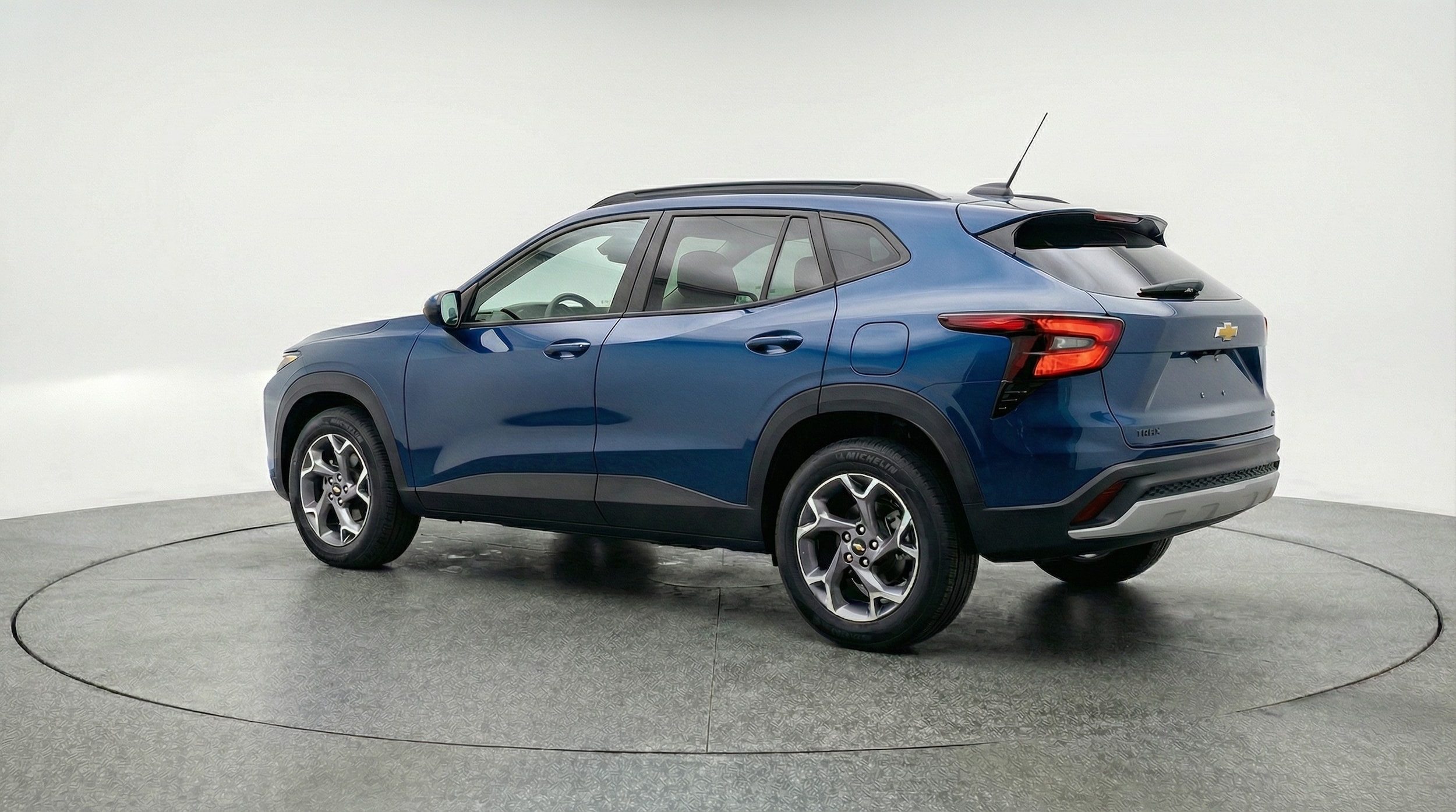 Thumbnail: 2025 Chevrolet Trax - 5