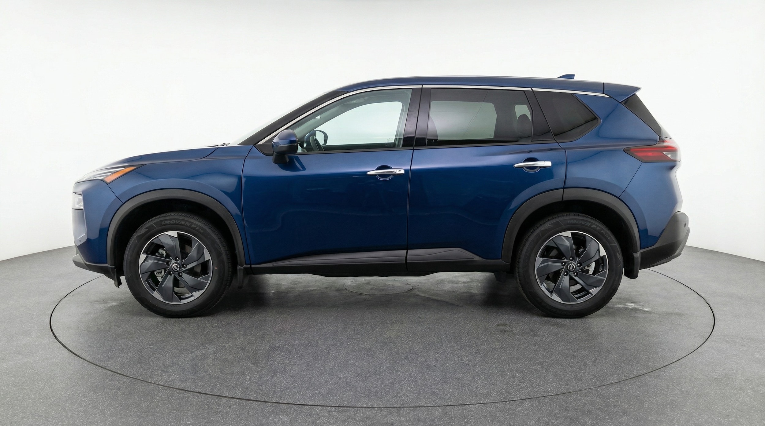 Thumbnail: 2025 Nissan Rogue - 4