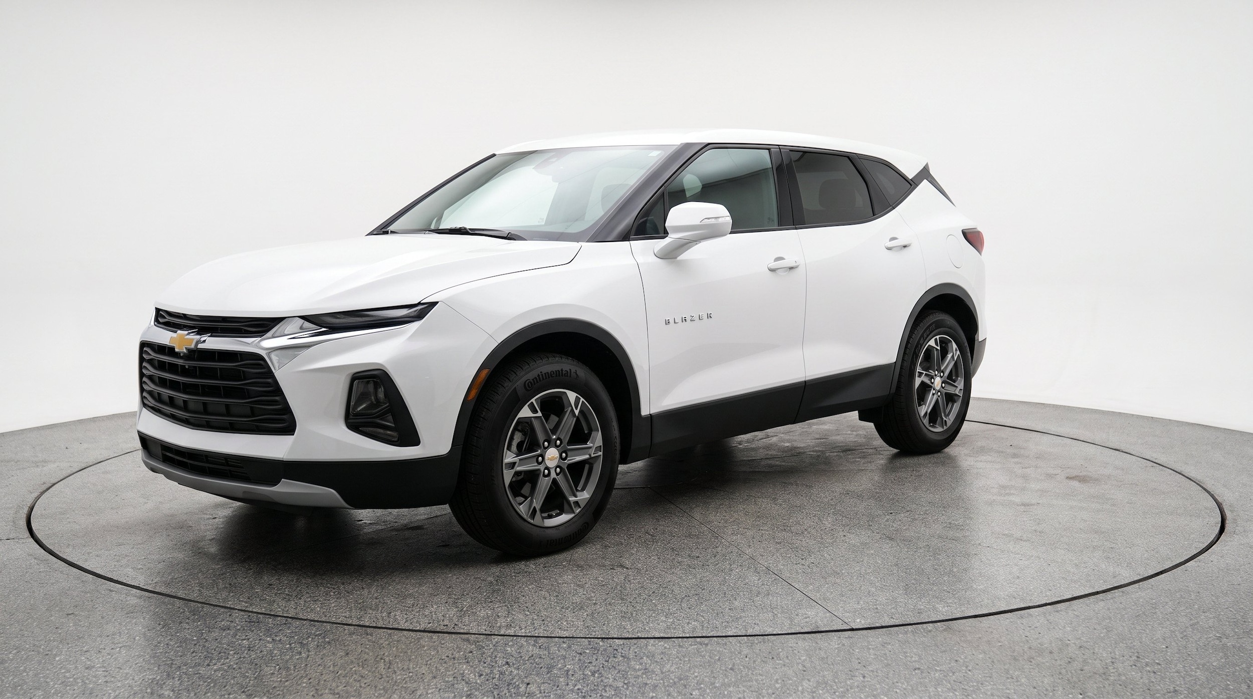 Thumbnail: 2025 Chevrolet Blazer - 3