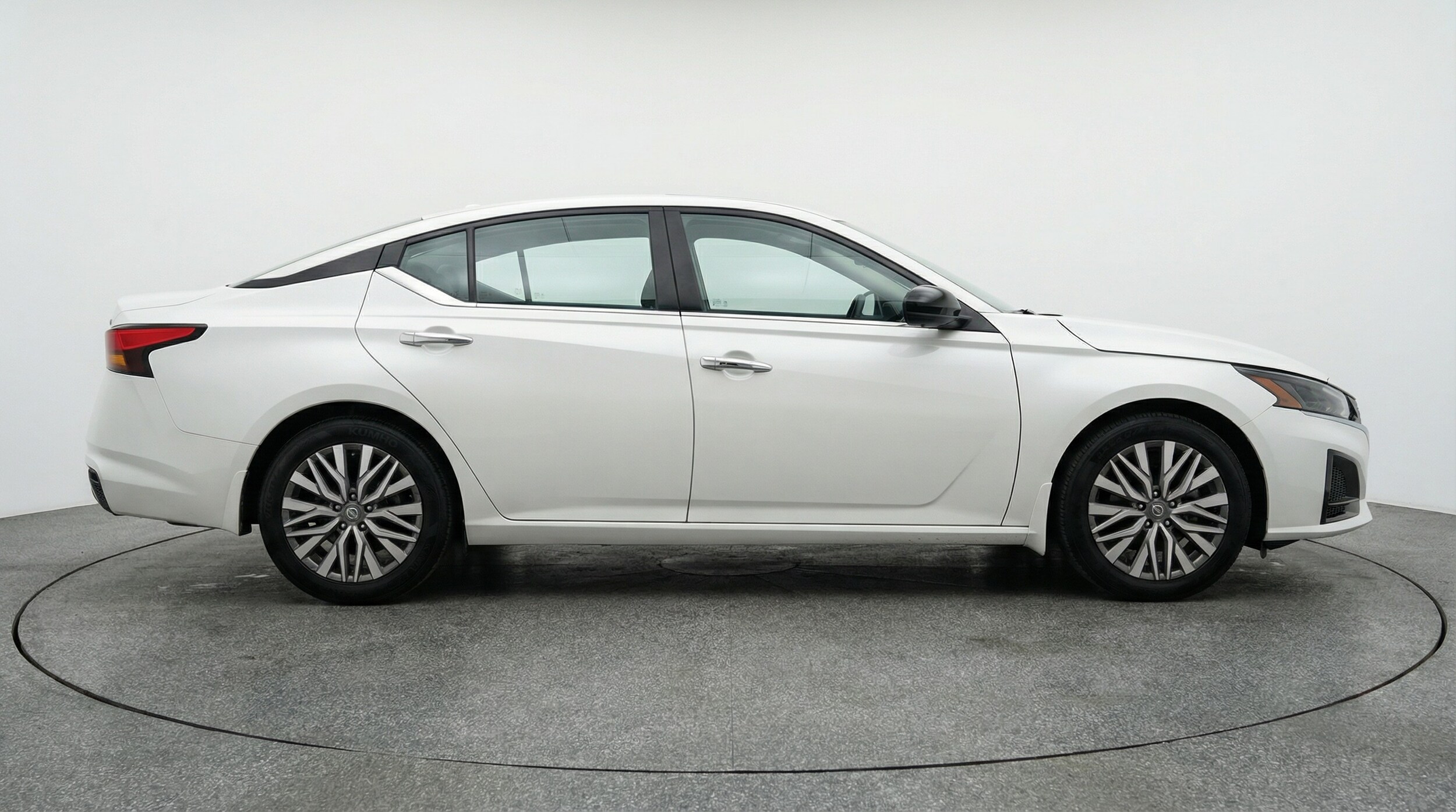Thumbnail: 2025 Nissan Altima - 8