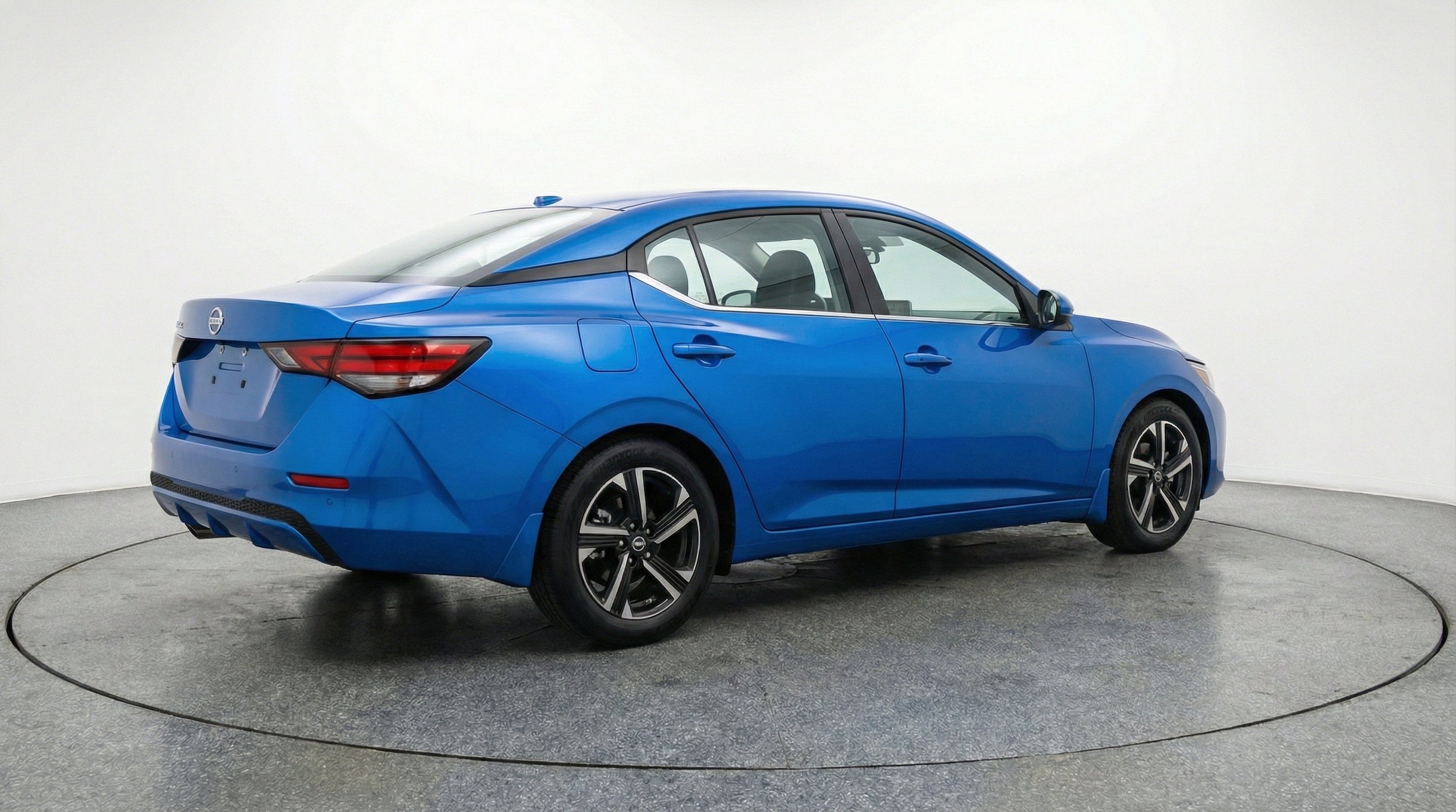 Thumbnail: 2025 Nissan Sentra - 9
