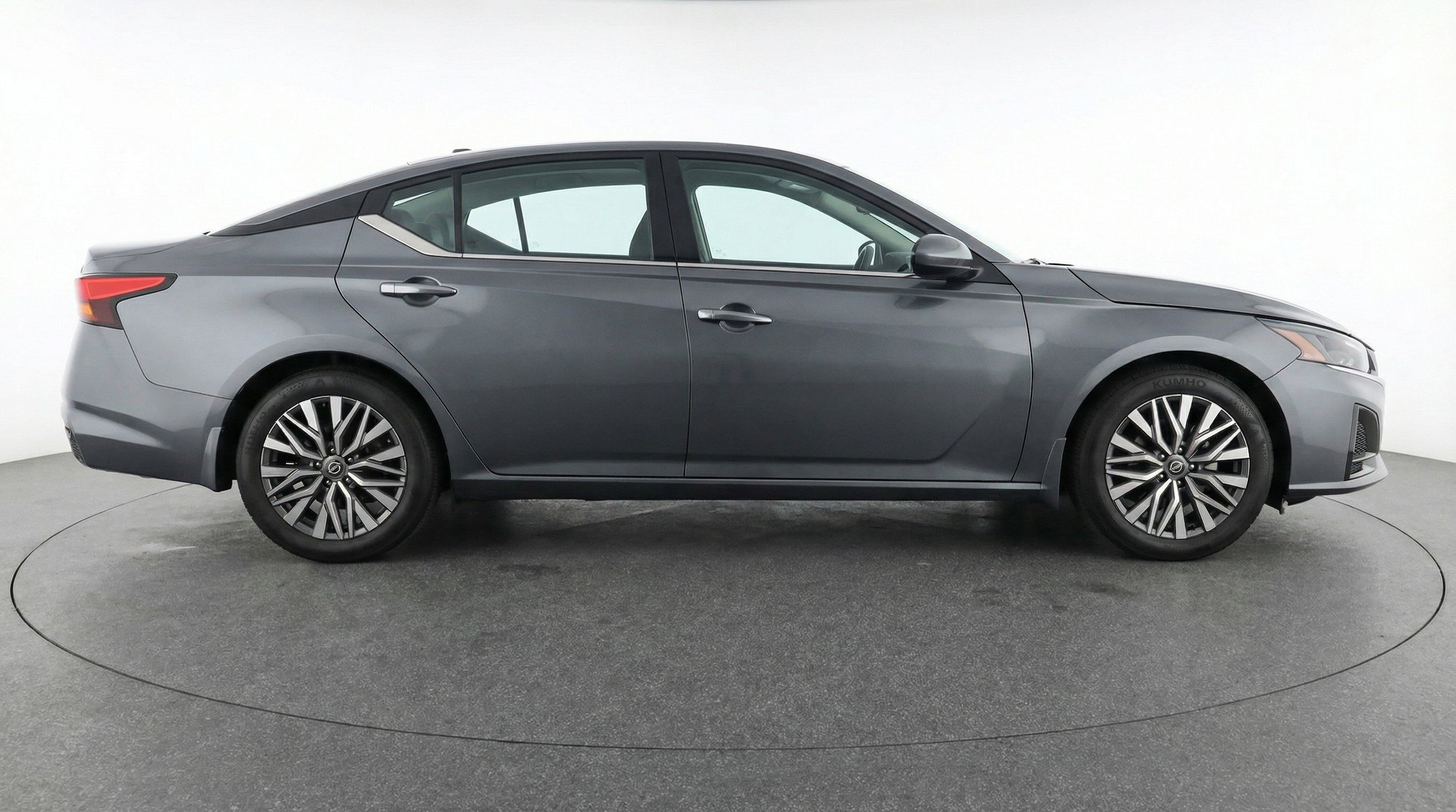 Thumbnail: 2025 Nissan Altima - 9