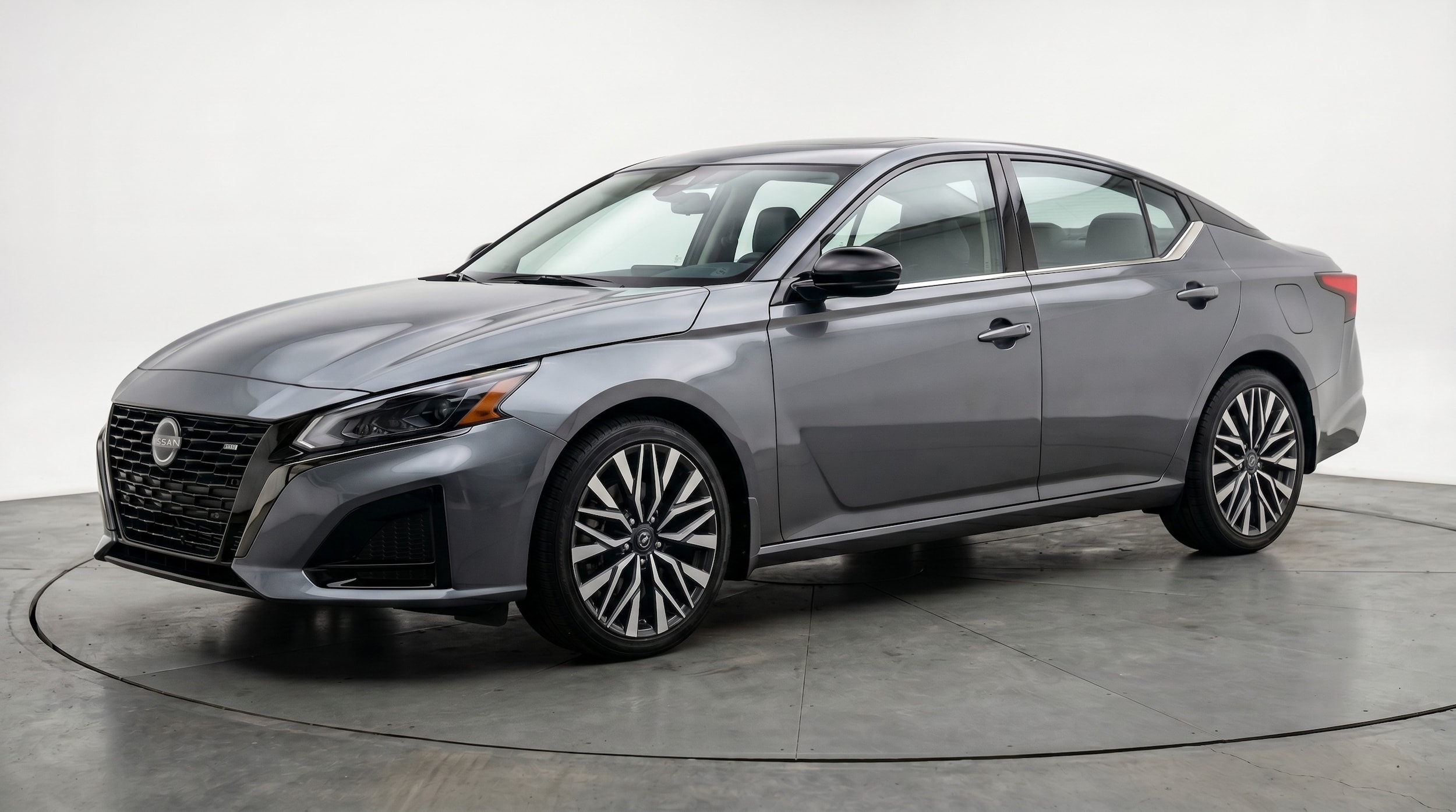 Thumbnail: 2025 Nissan Altima - 3