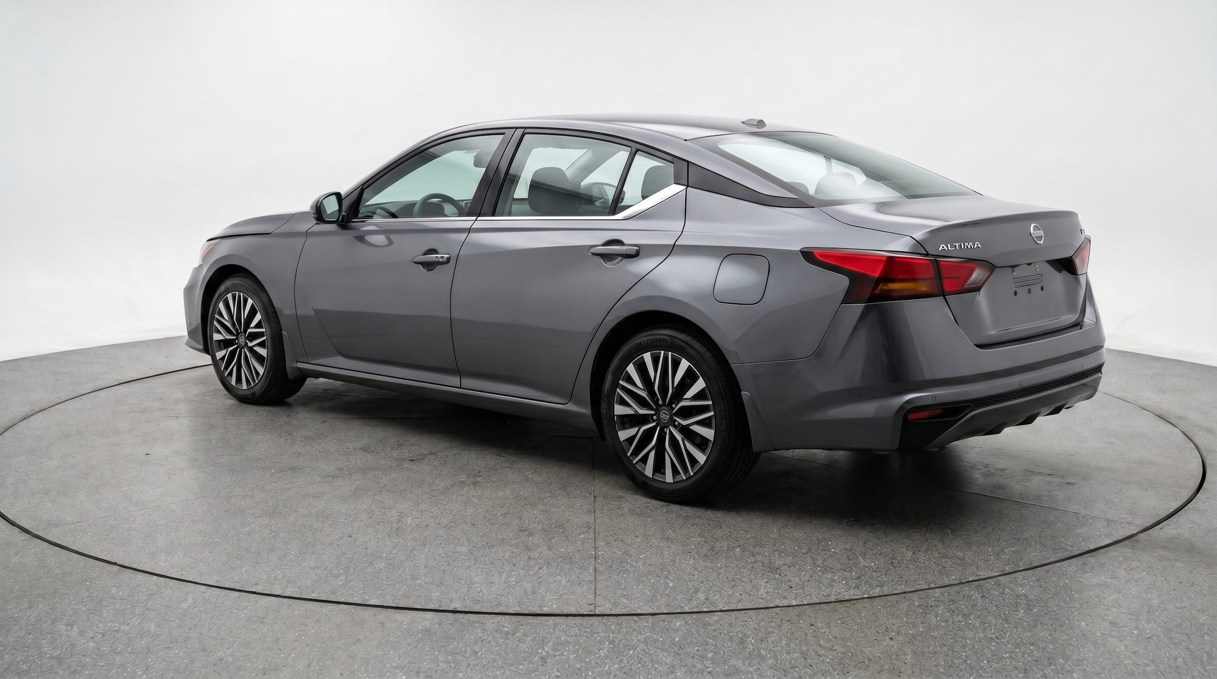Thumbnail: 2025 Nissan Altima - 5