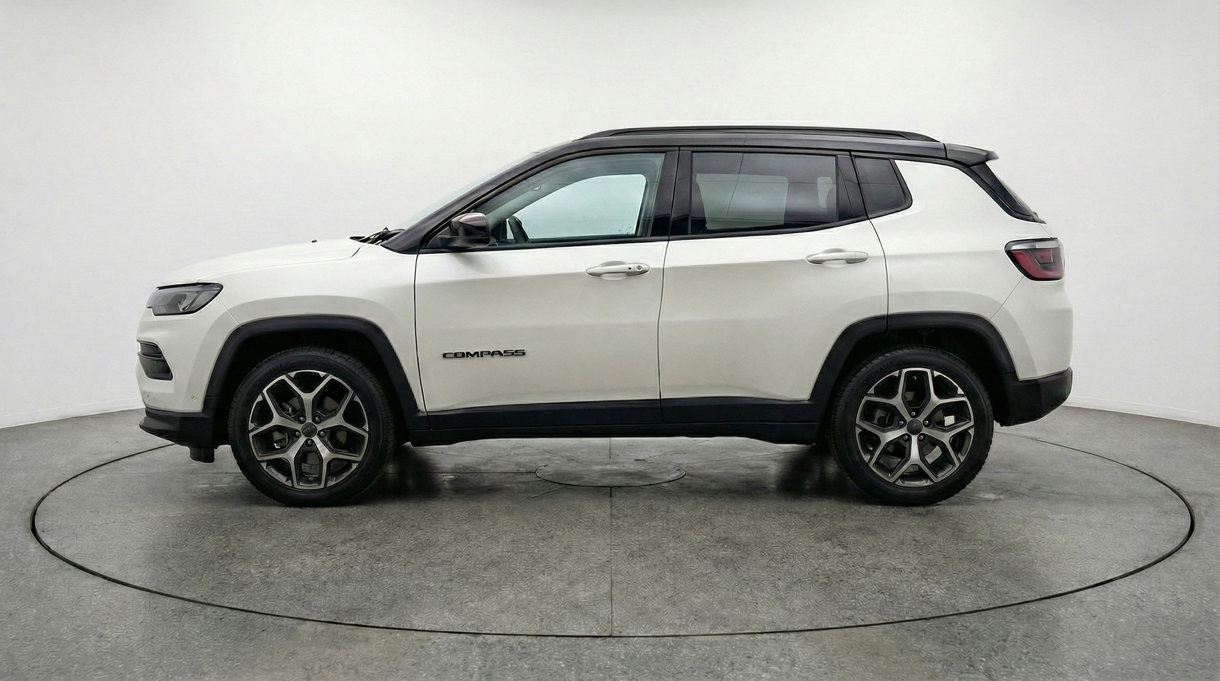 Thumbnail: 2025 Jeep Compass - 4
