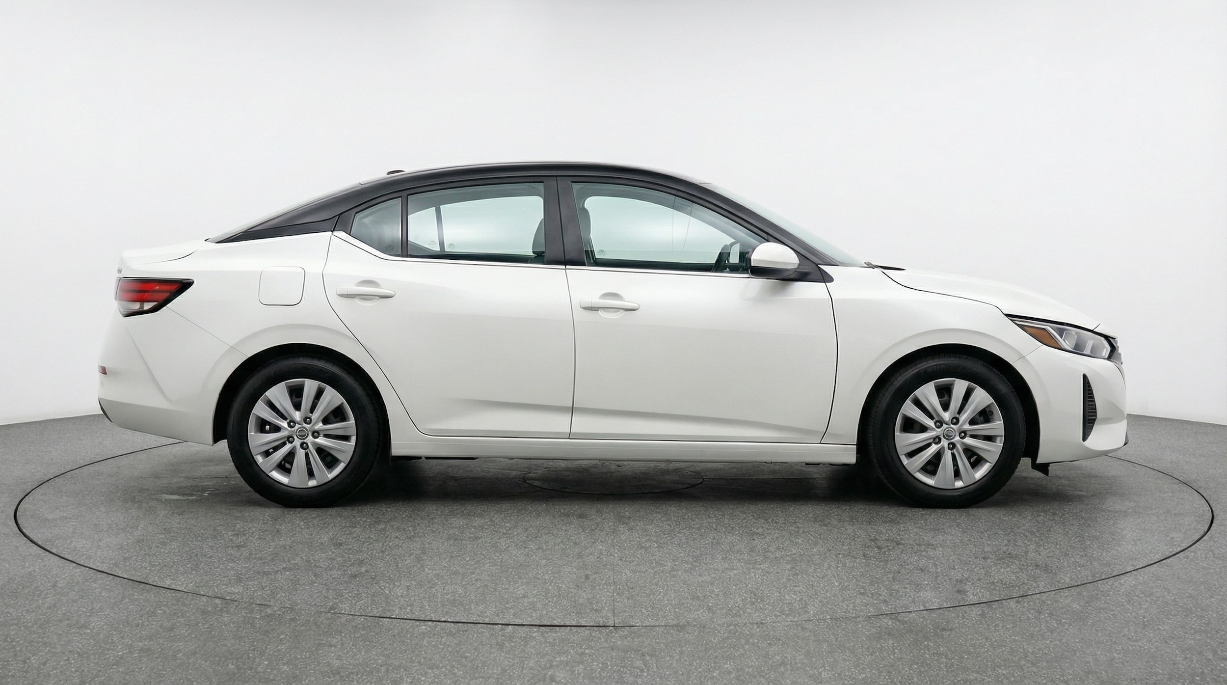 Thumbnail: 2025 Nissan Sentra - 8