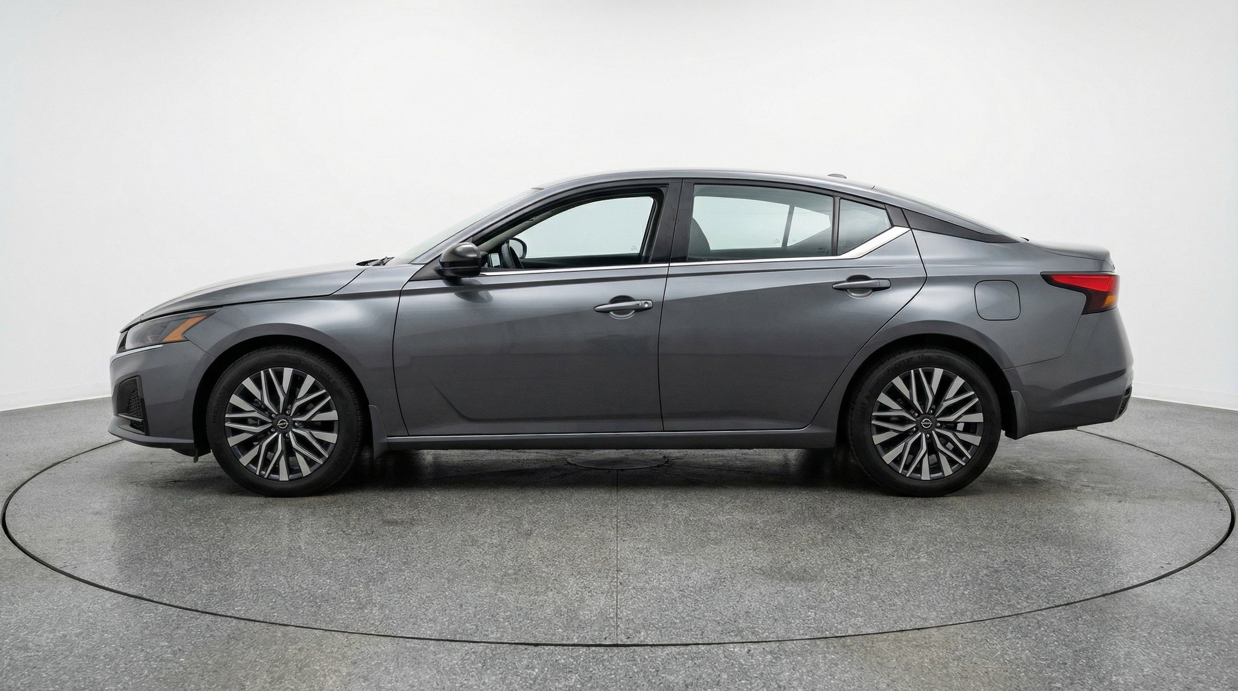 Thumbnail: 2025 Nissan Altima - 5