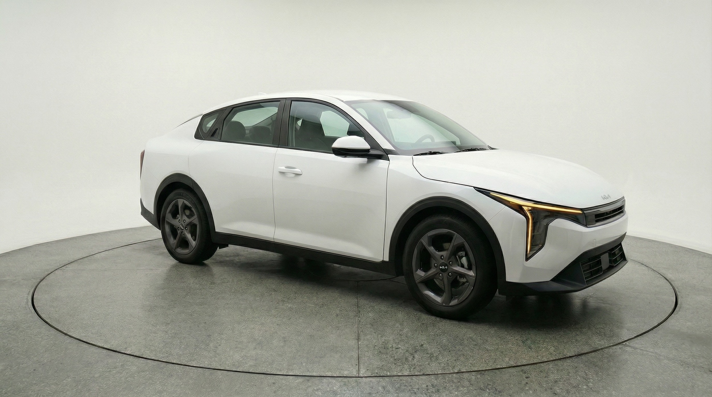 Thumbnail: 2025 Kia K4 - 1