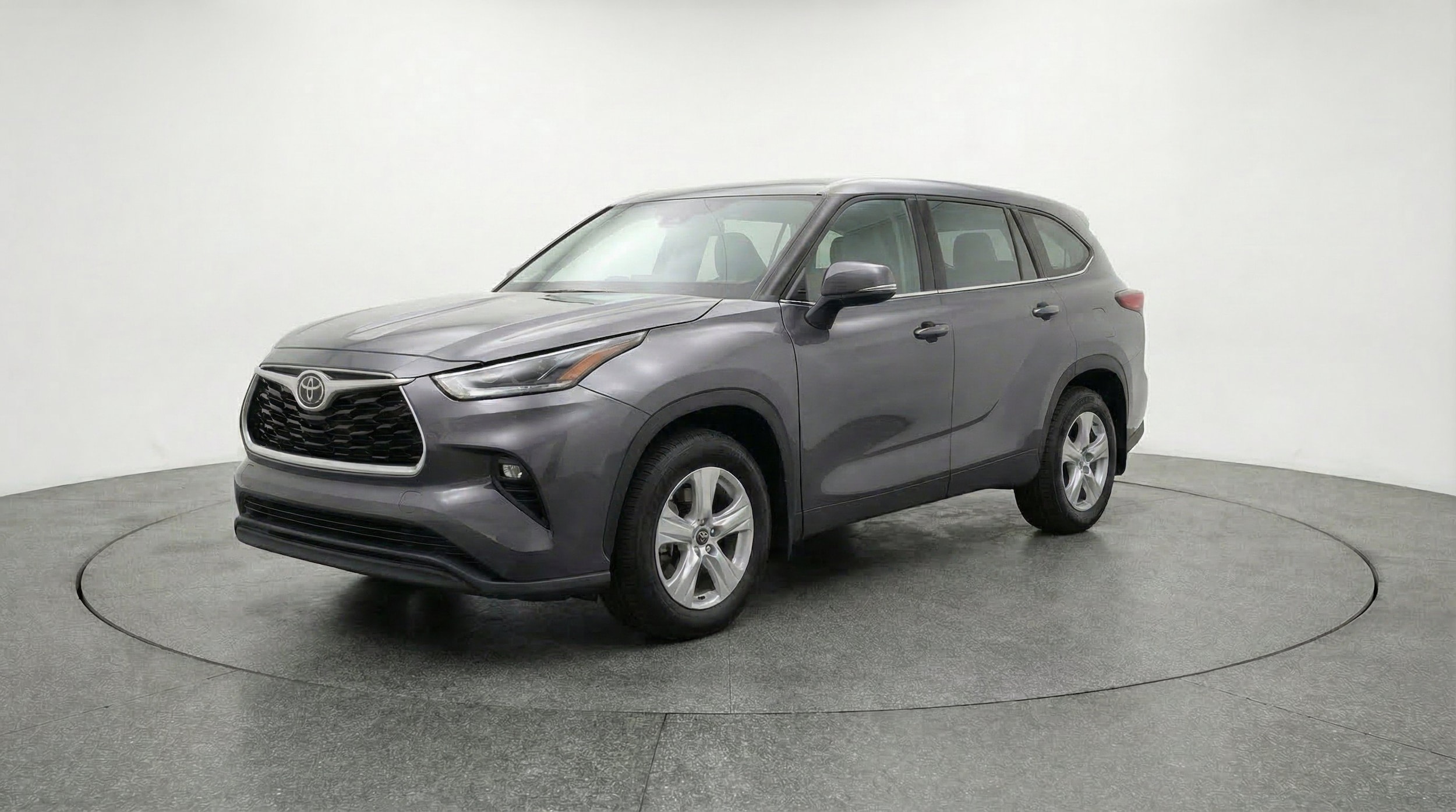 Thumbnail: 2025 Toyota Highlander - 3