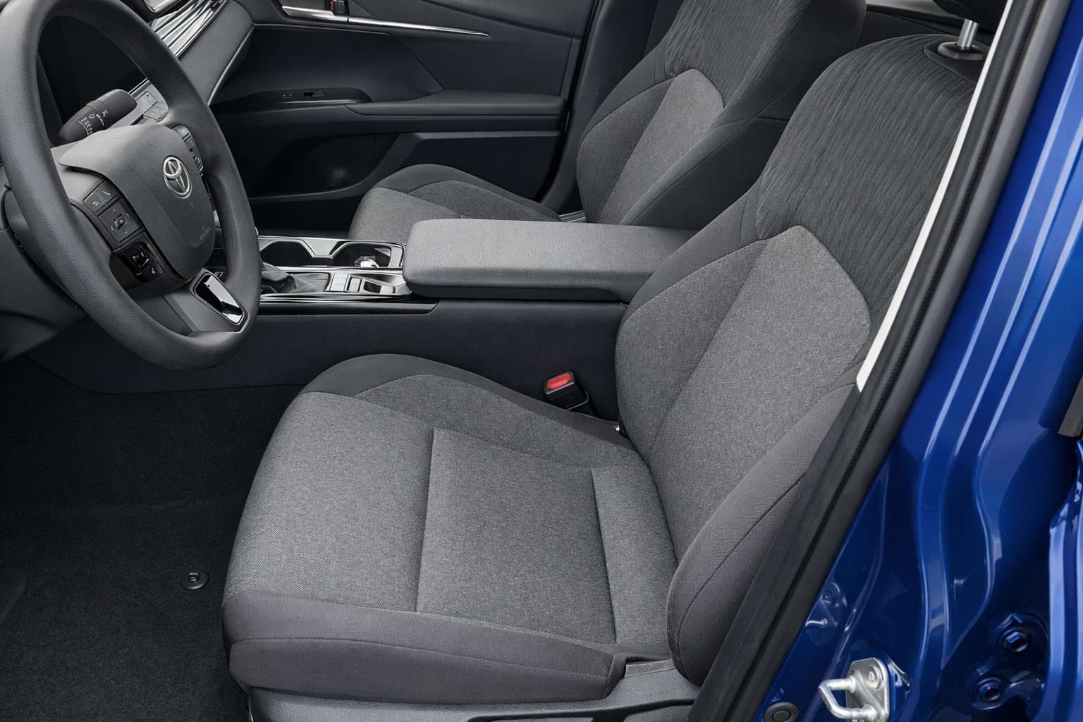 Thumbnail: 2025 Toyota Camry - 10