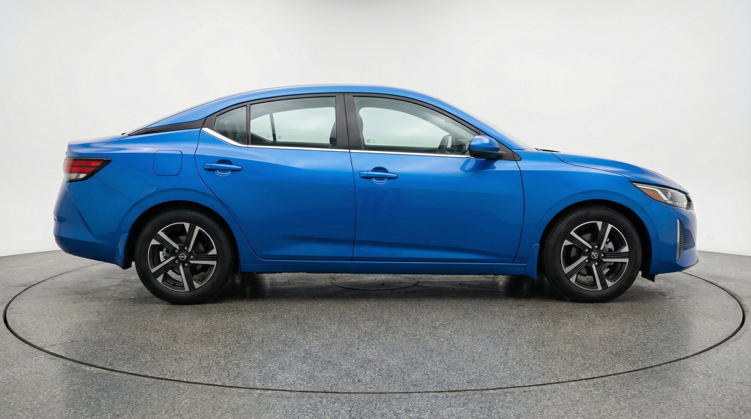 Thumbnail: 2025 Nissan Sentra - 11
