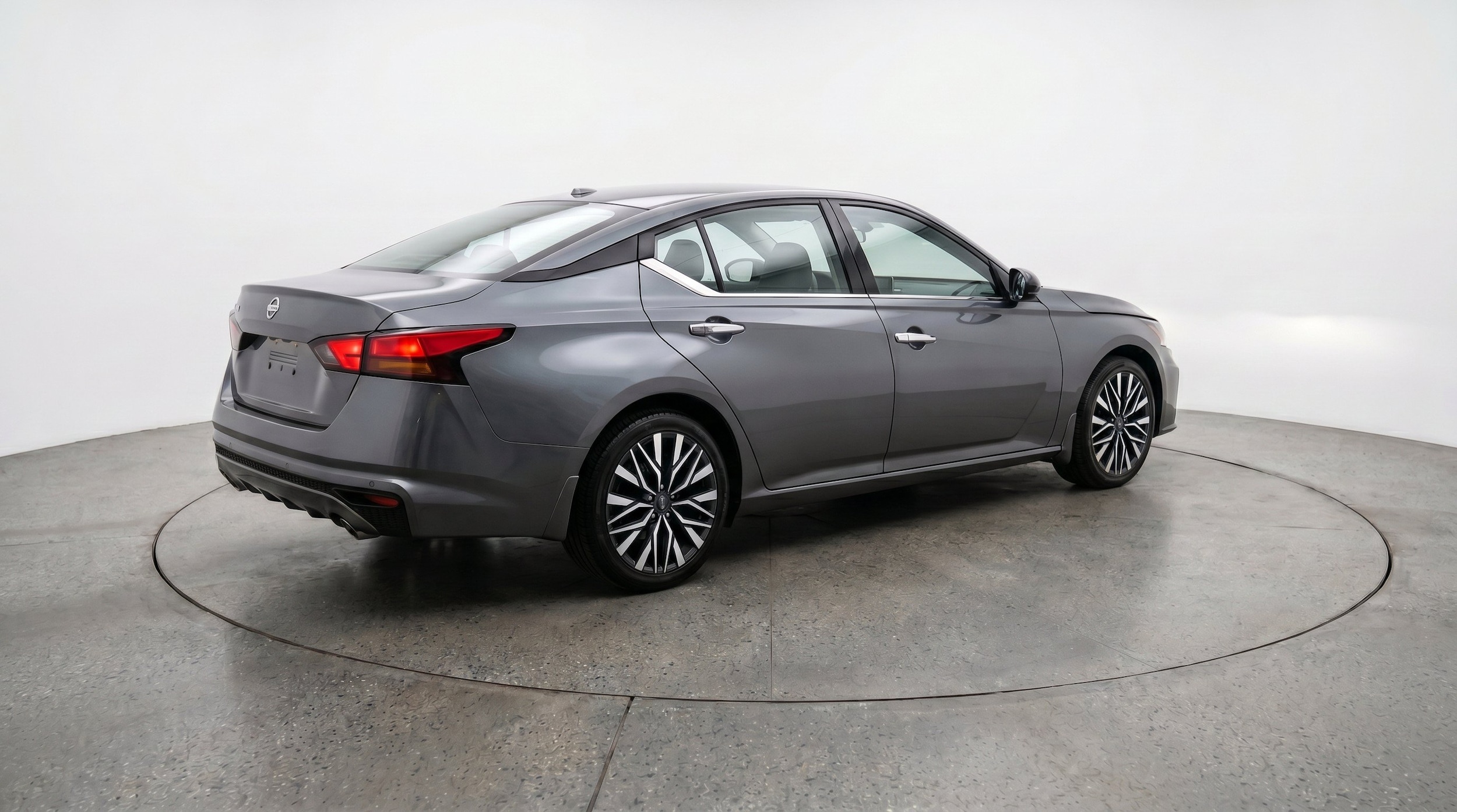 Thumbnail: 2025 Nissan Altima - 9