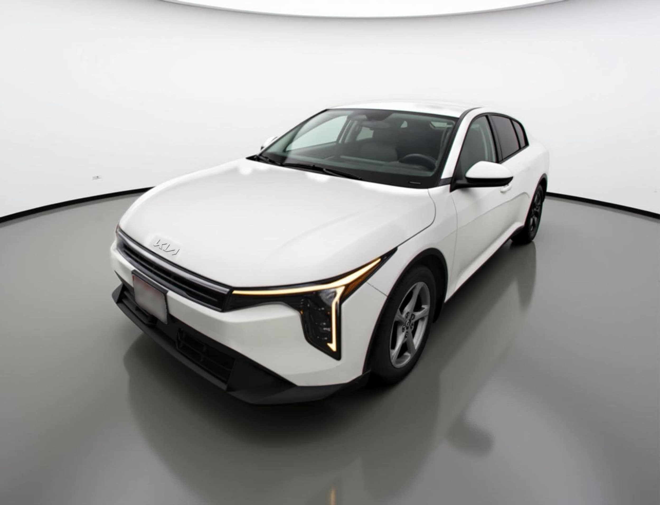 Thumbnail: 2025 Kia K4 - 3