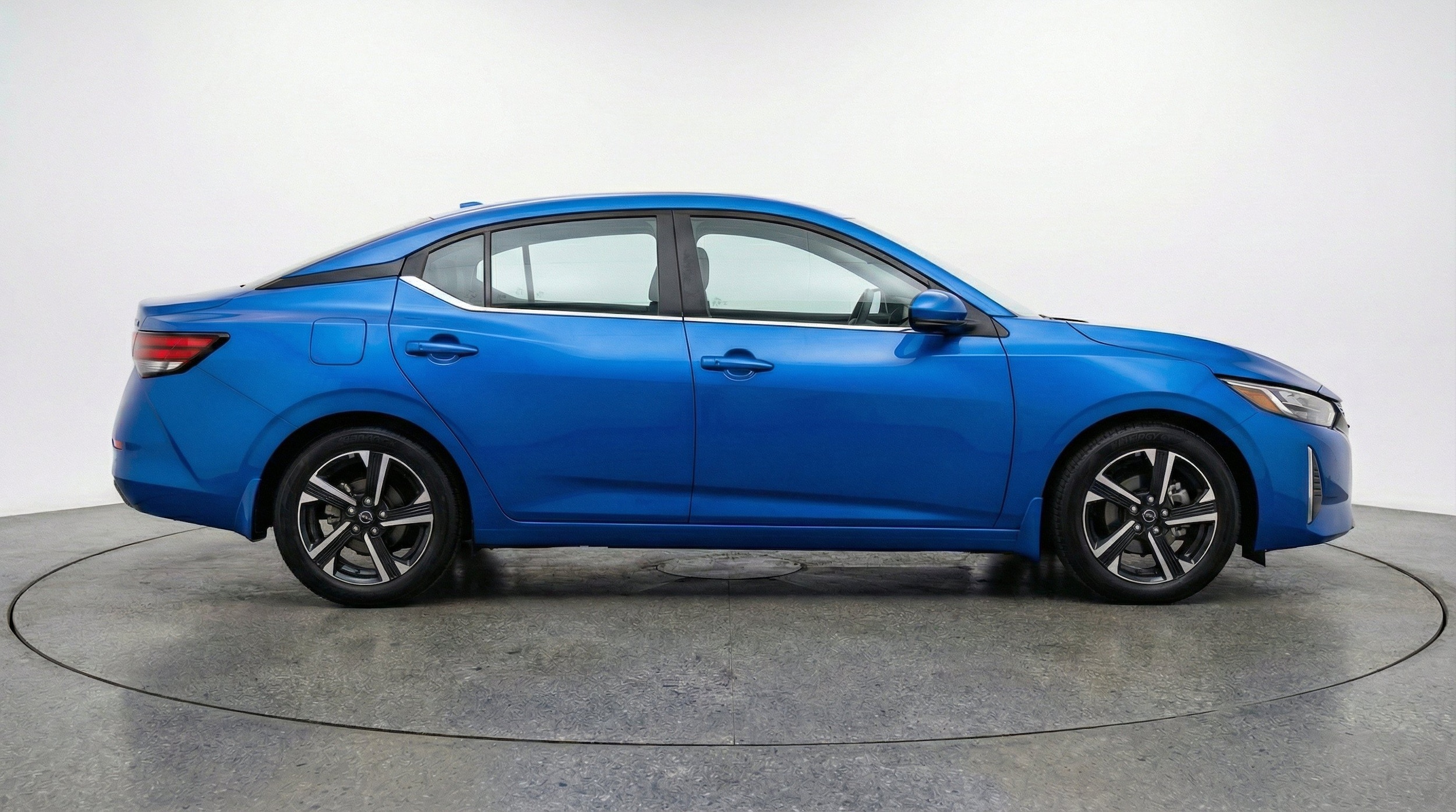 Thumbnail: 2025 Nissan Sentra - 11