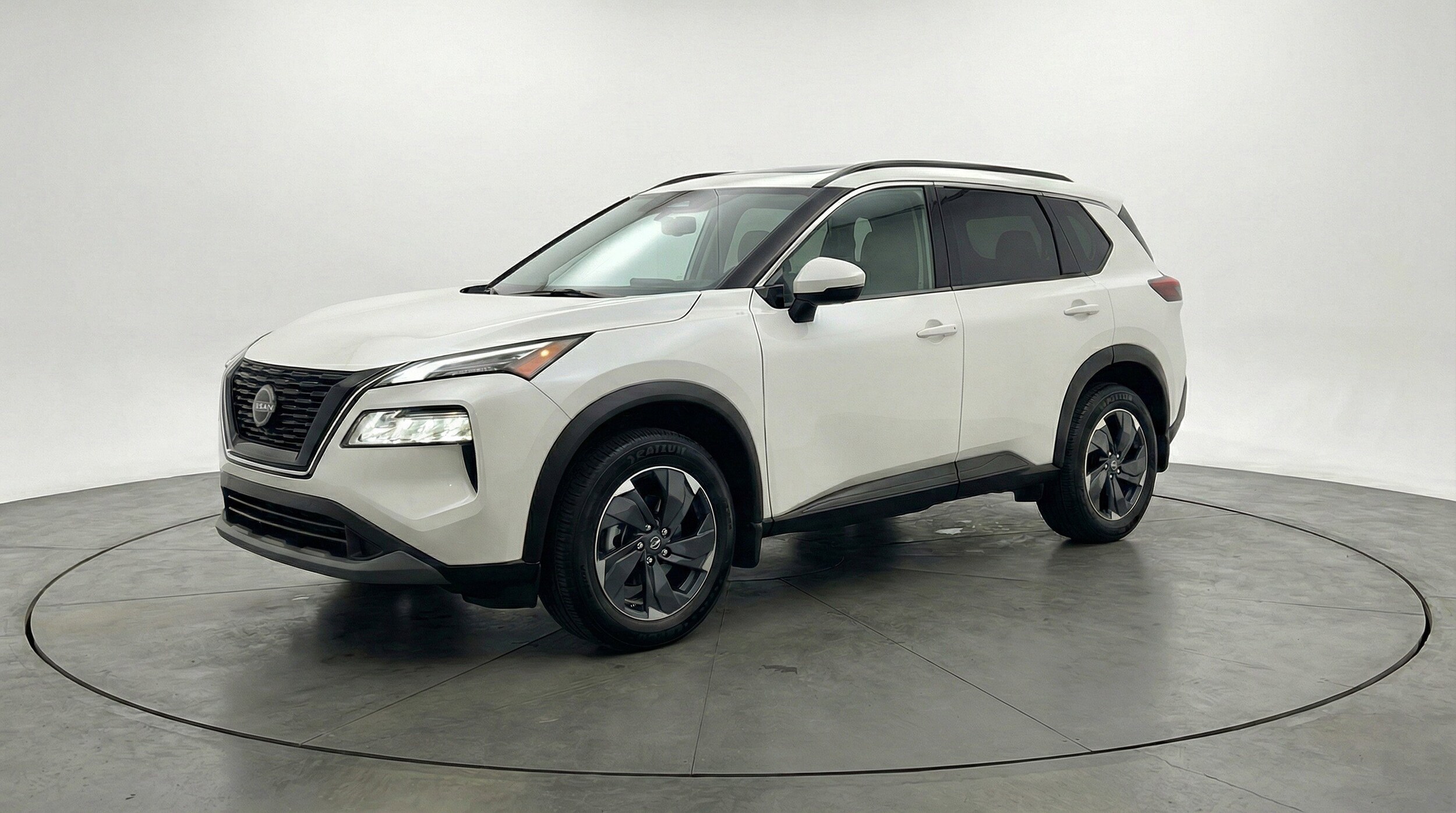 Thumbnail: 2025 Nissan Rogue - 3