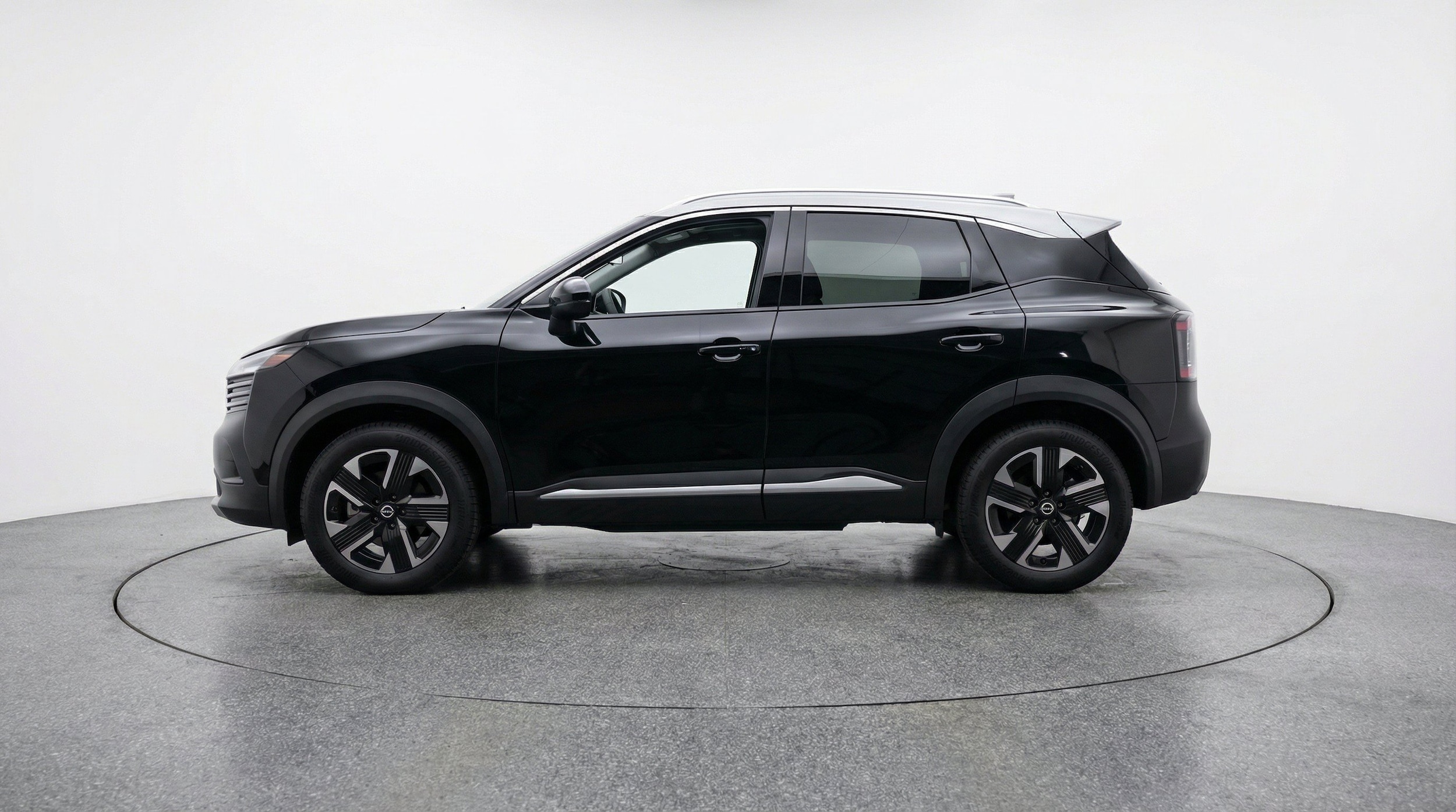 Thumbnail: 2026 Nissan Kicks - 5