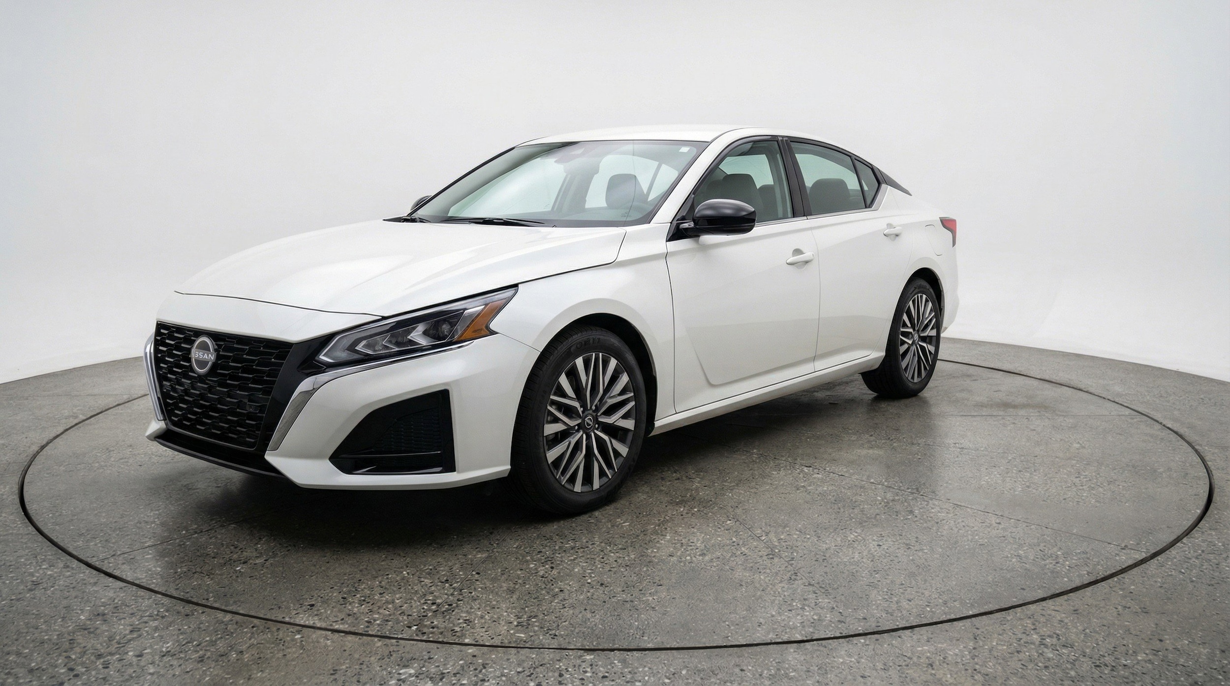 Thumbnail: 2025 Nissan Altima - 3