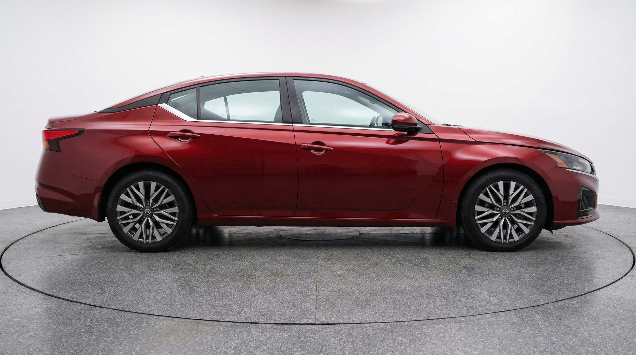 Thumbnail: 2025 Nissan Altima - 8