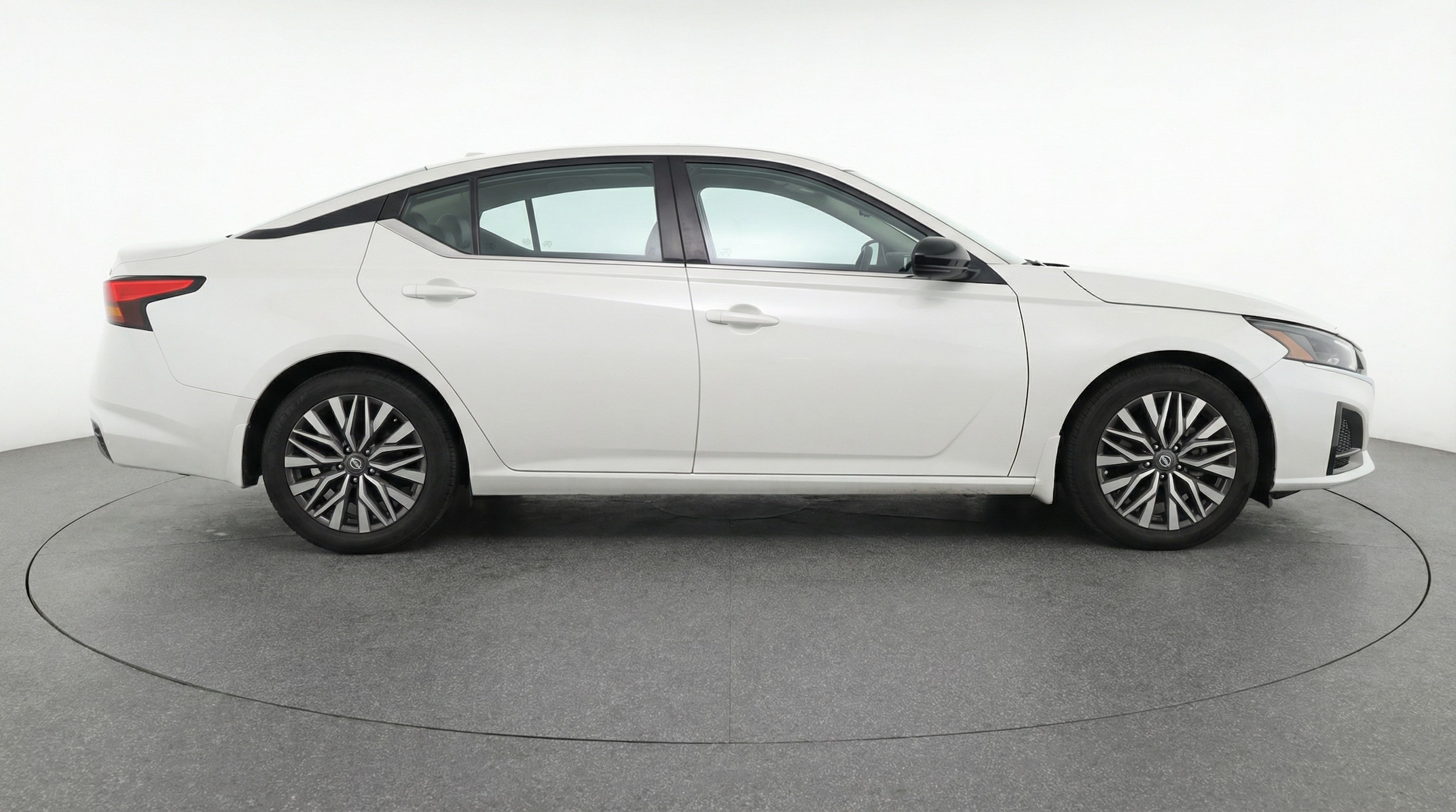 Thumbnail: 2025 Nissan Altima - 8