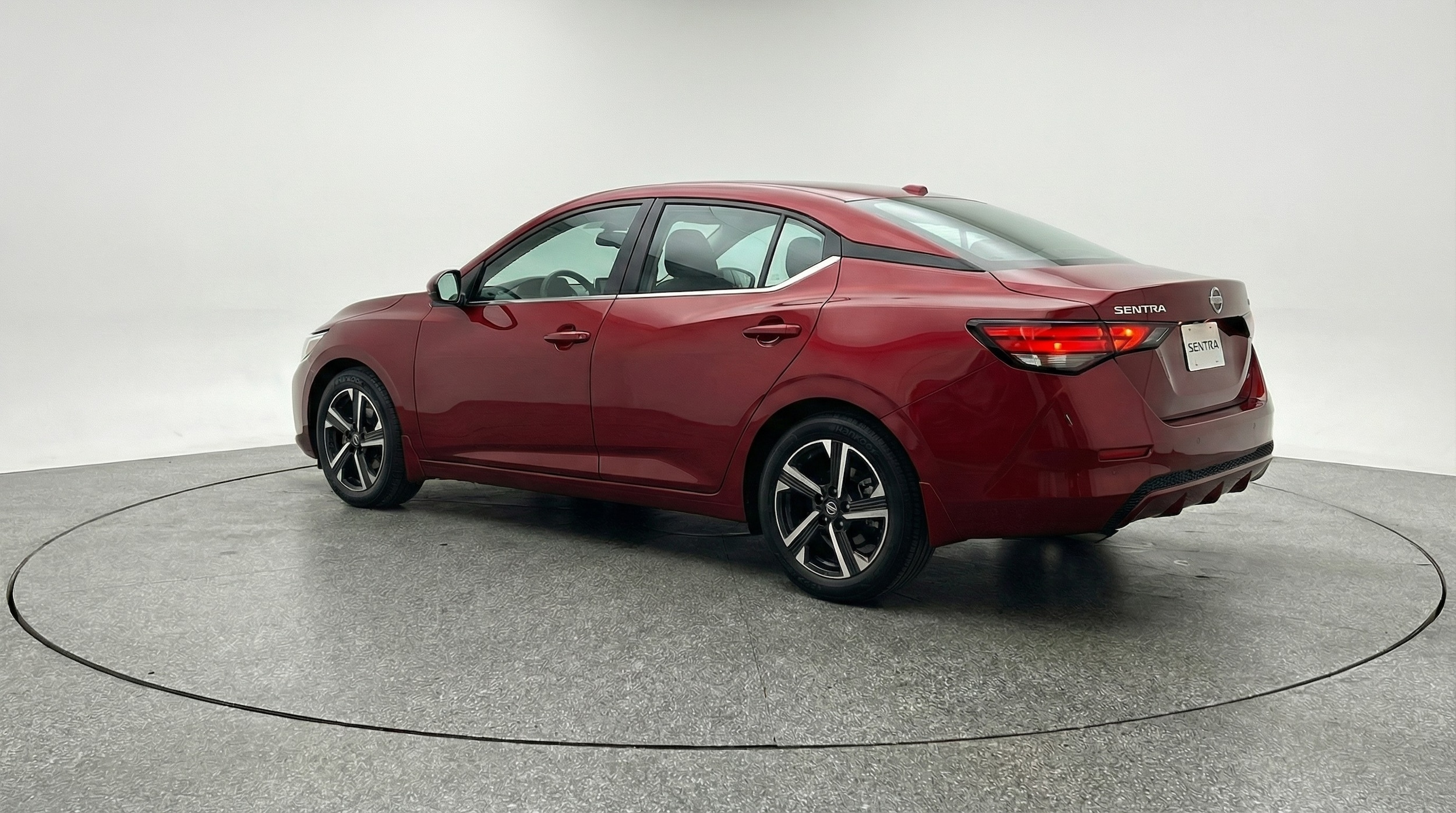 Thumbnail: 2025 Nissan Sentra - 5