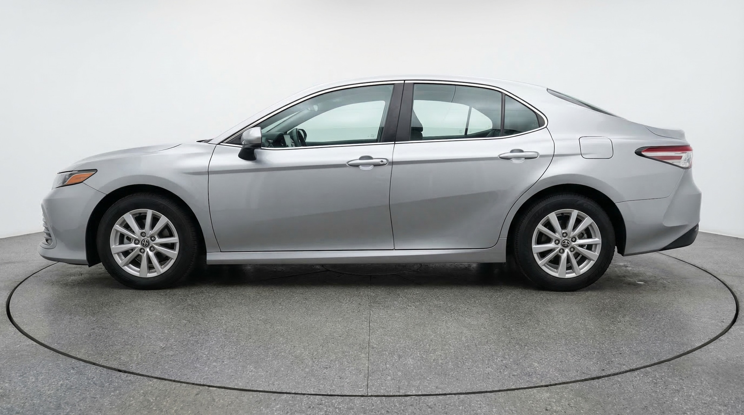 Thumbnail: 2025 Toyota Camry - 4