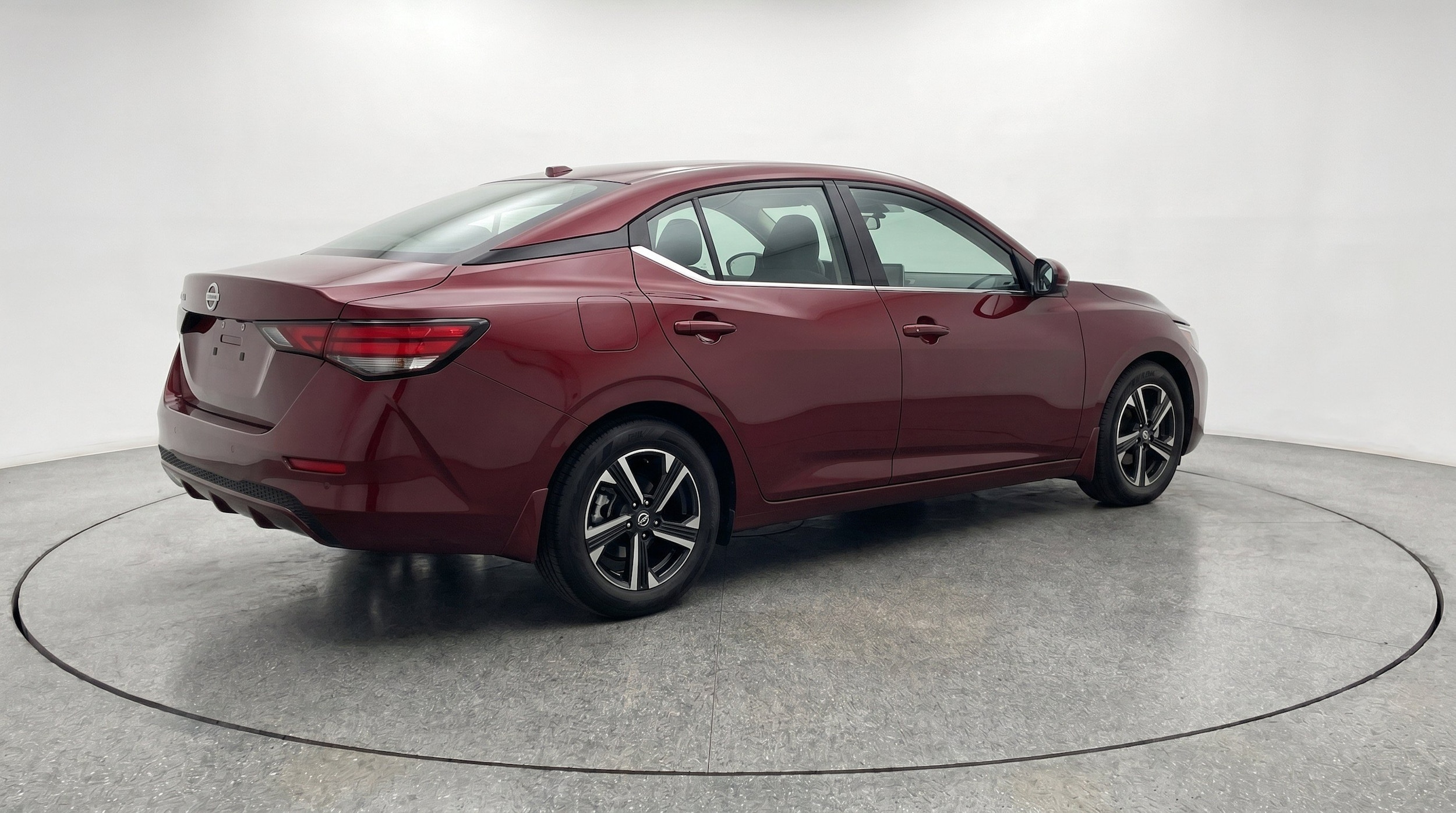 2025 Nissan Sentra SV - Photo 9