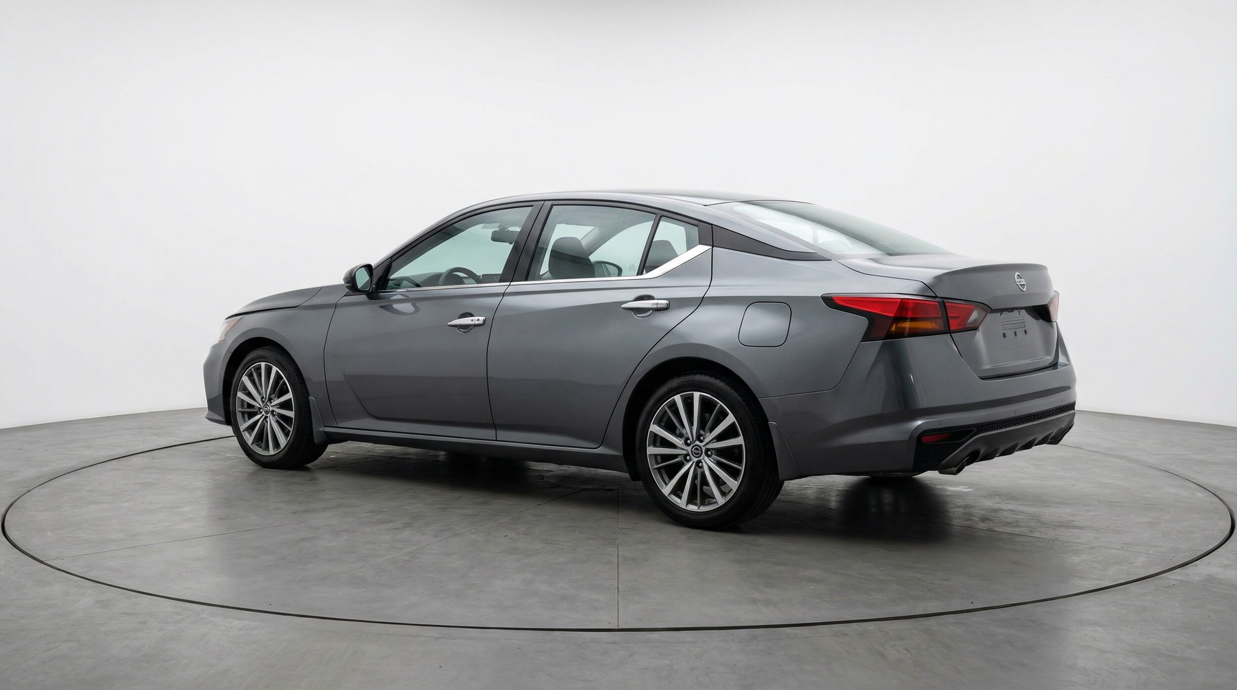 Thumbnail: 2025 Nissan Altima - 5