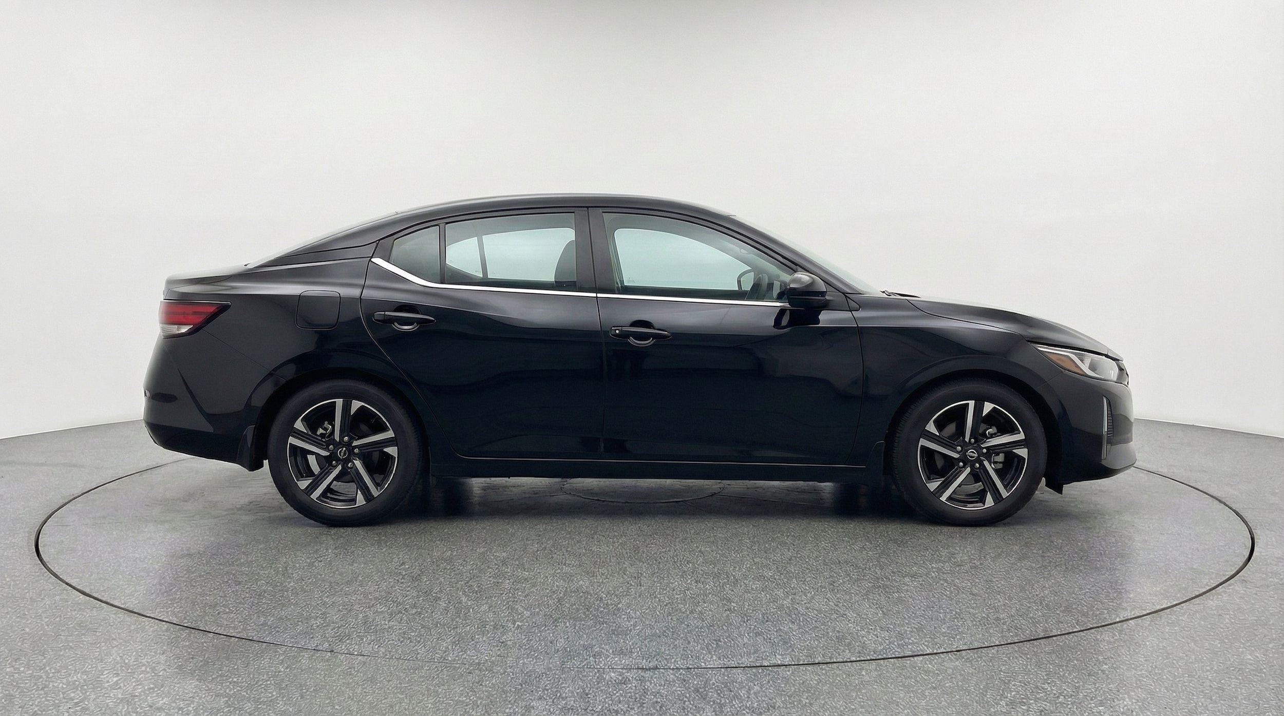 Thumbnail: 2025 Nissan Sentra - 11