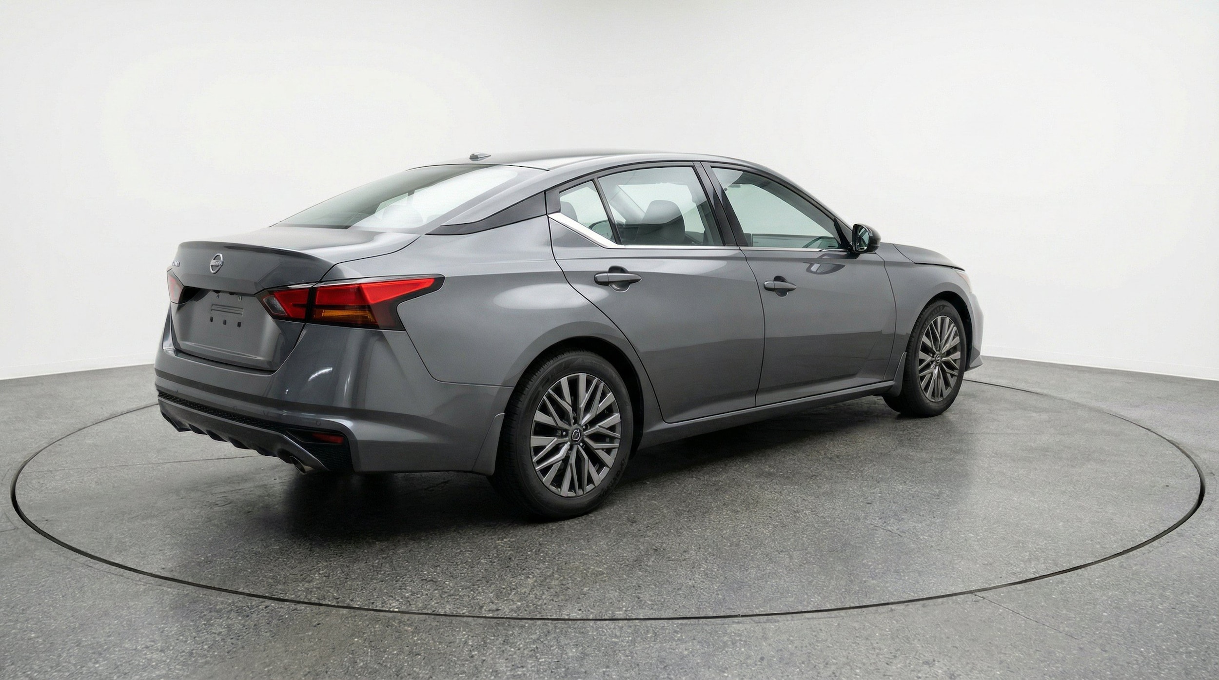 Thumbnail: 2025 Nissan Altima - 9