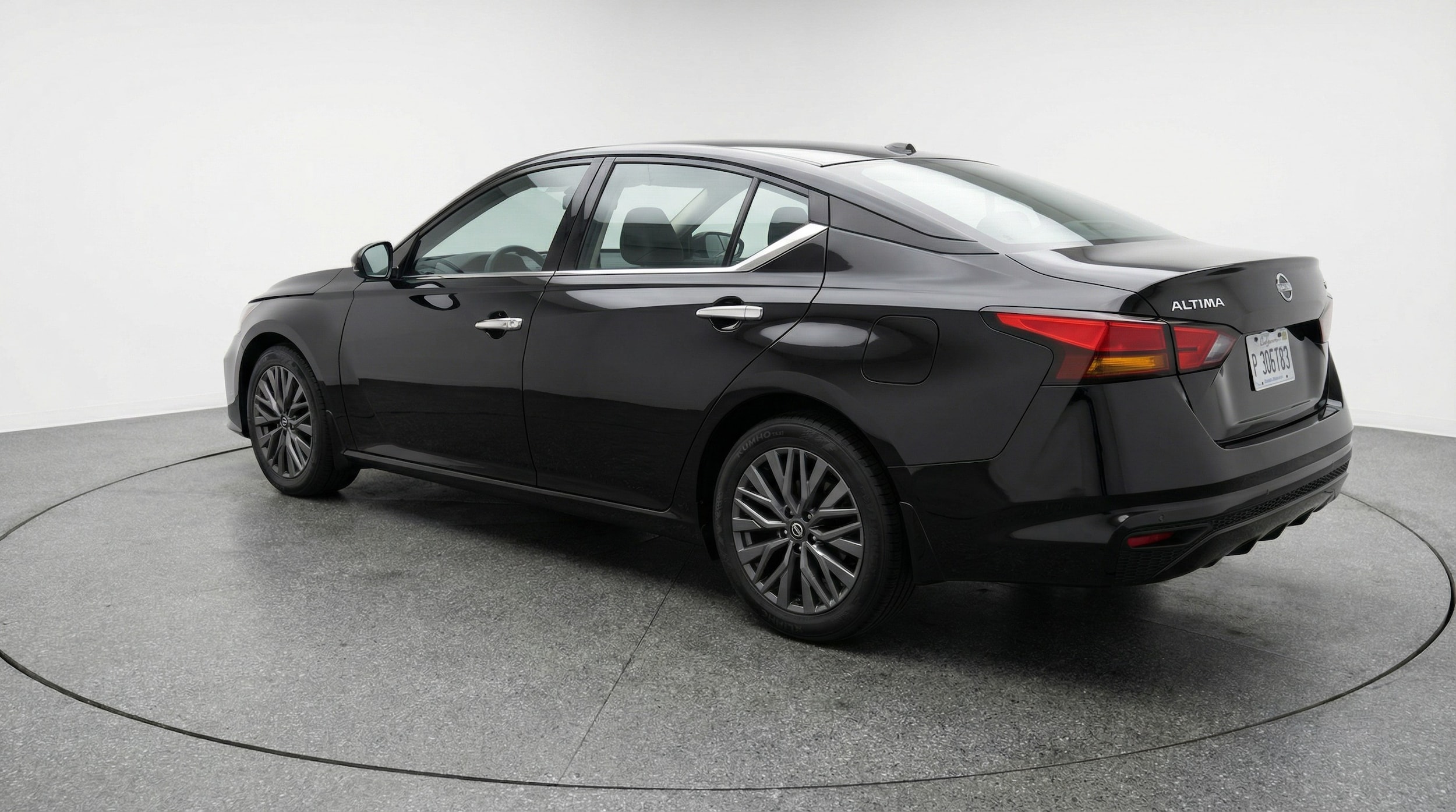 Thumbnail: 2025 Nissan Altima - 5