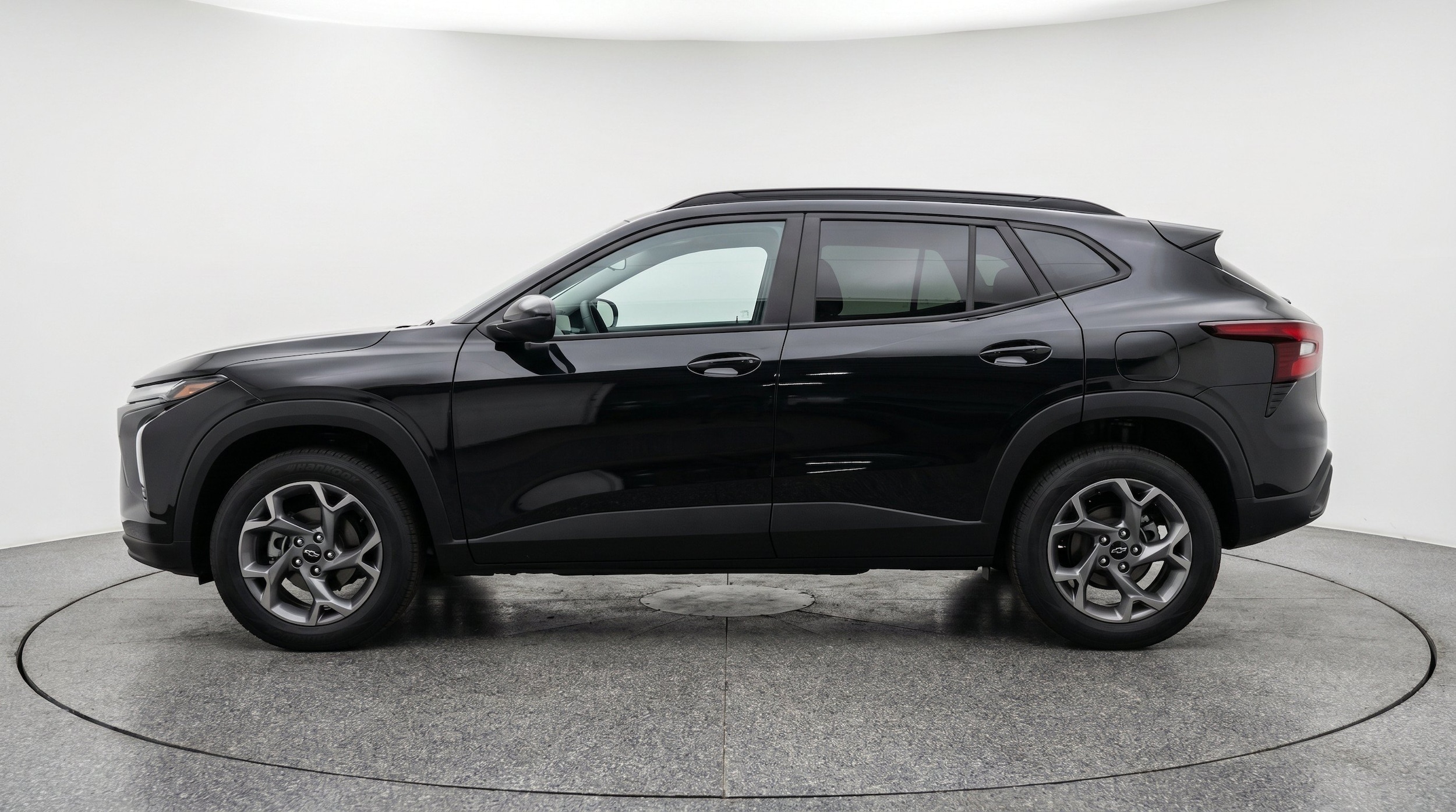 Thumbnail: 2025 Chevrolet Trax - 5
