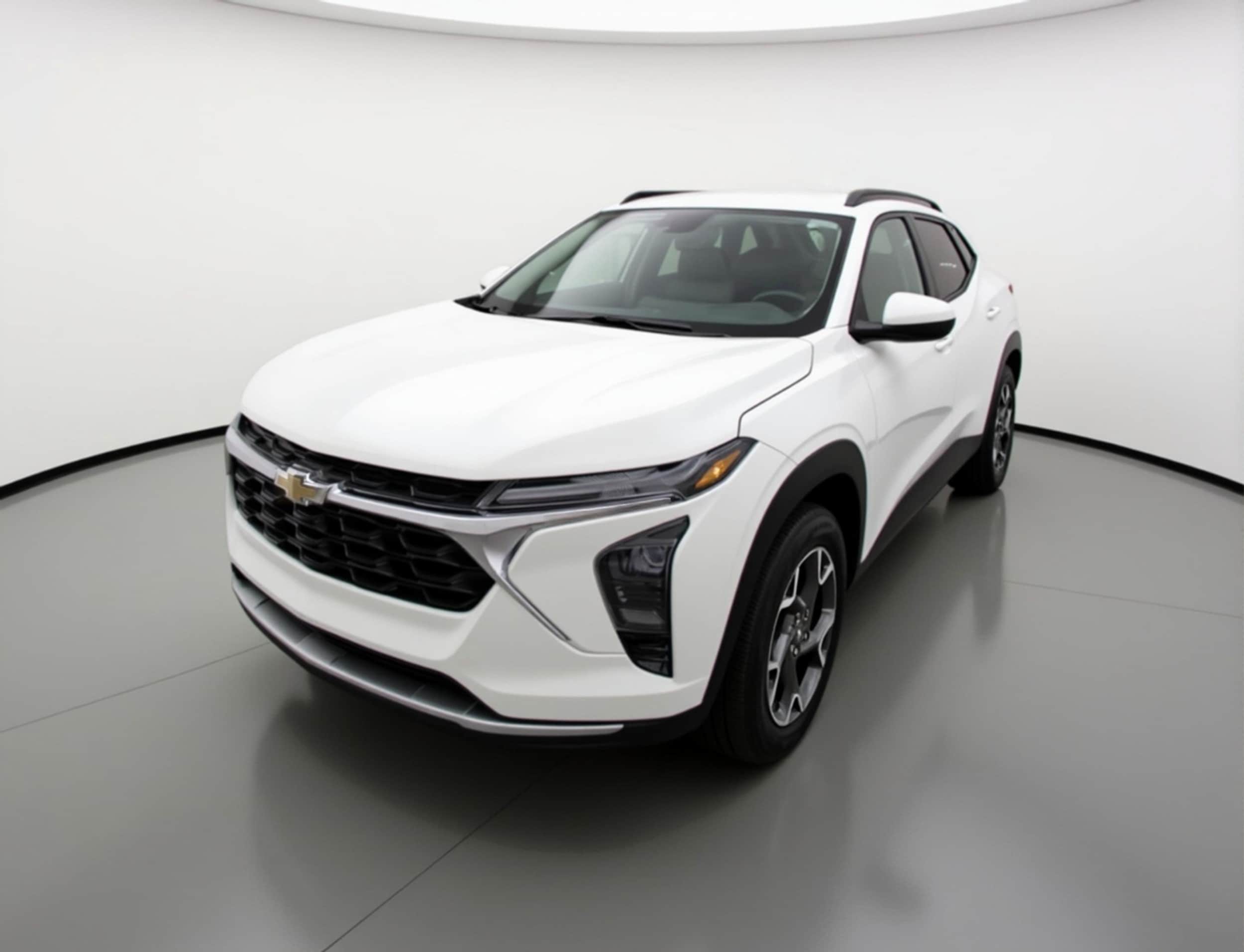 Thumbnail: 2025 Chevrolet Trax - 3