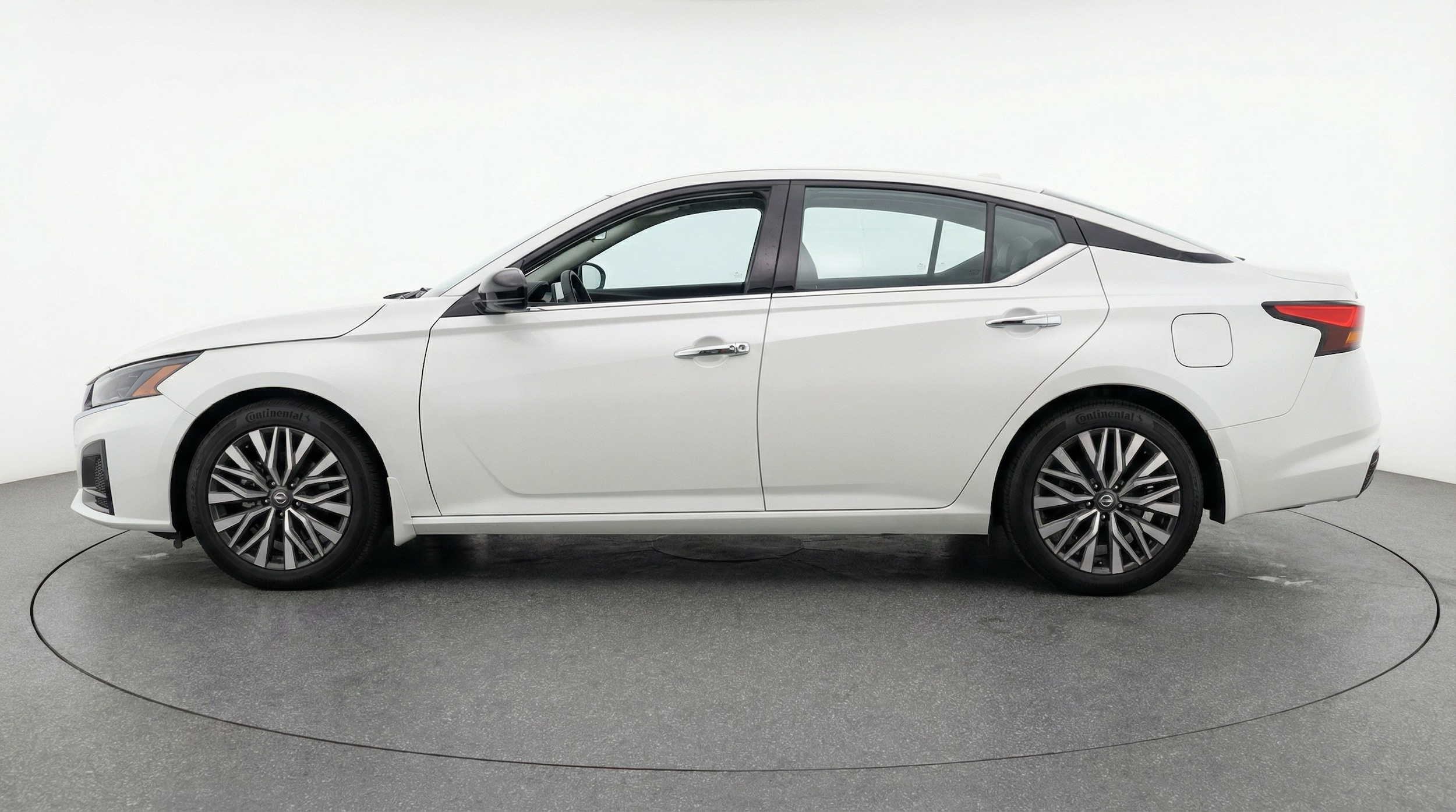 Thumbnail: 2025 Nissan Altima - 4