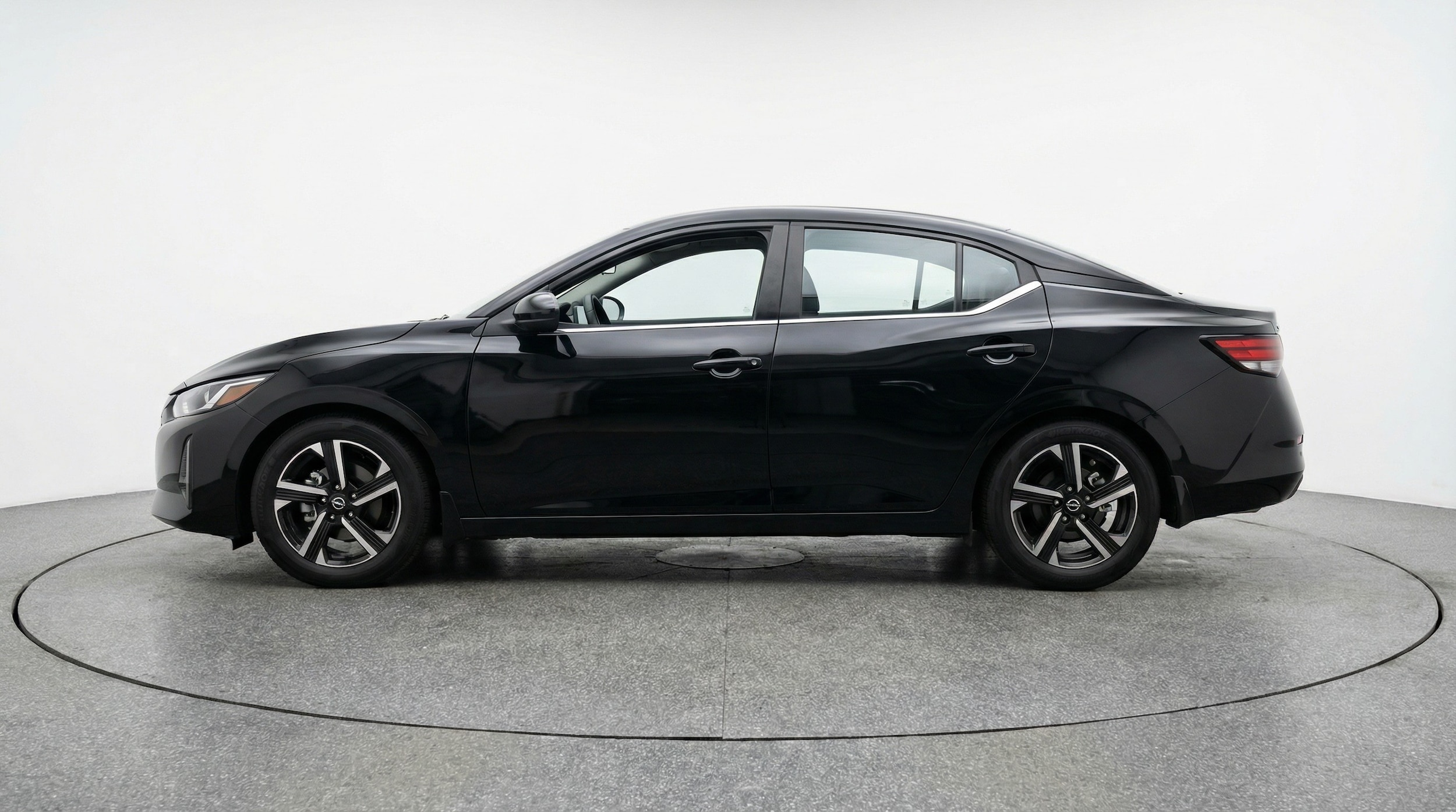 Thumbnail: 2025 Nissan Sentra - 4