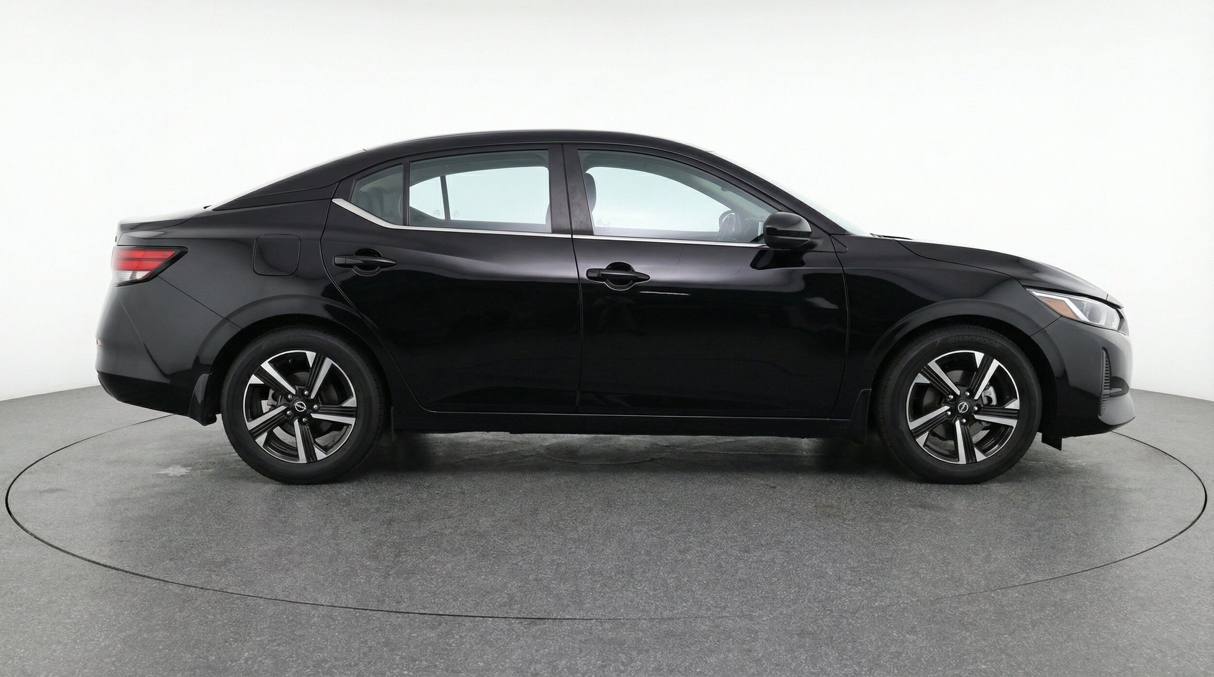 Thumbnail: 2025 Nissan Sentra - 11