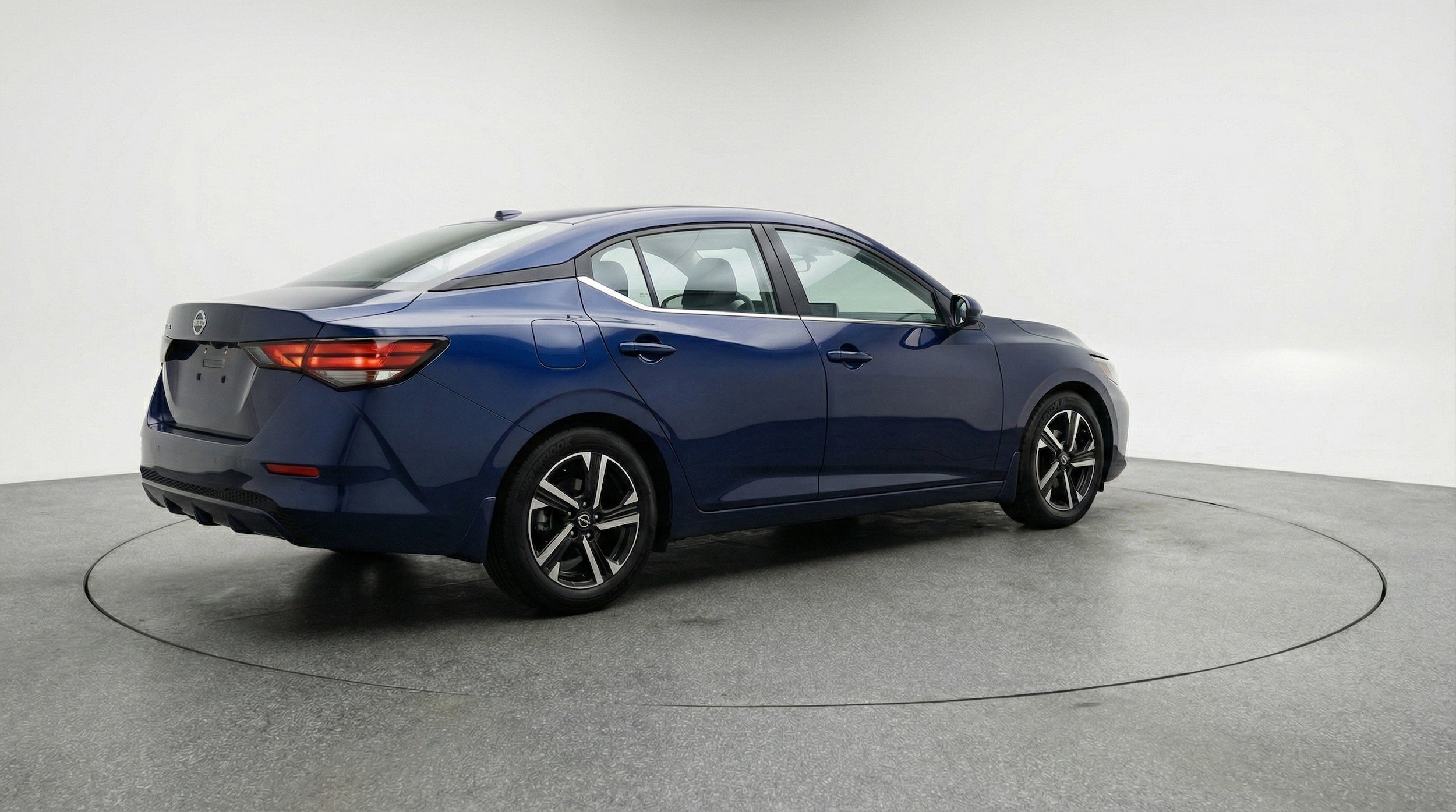 Thumbnail: 2025 Nissan Sentra - 9