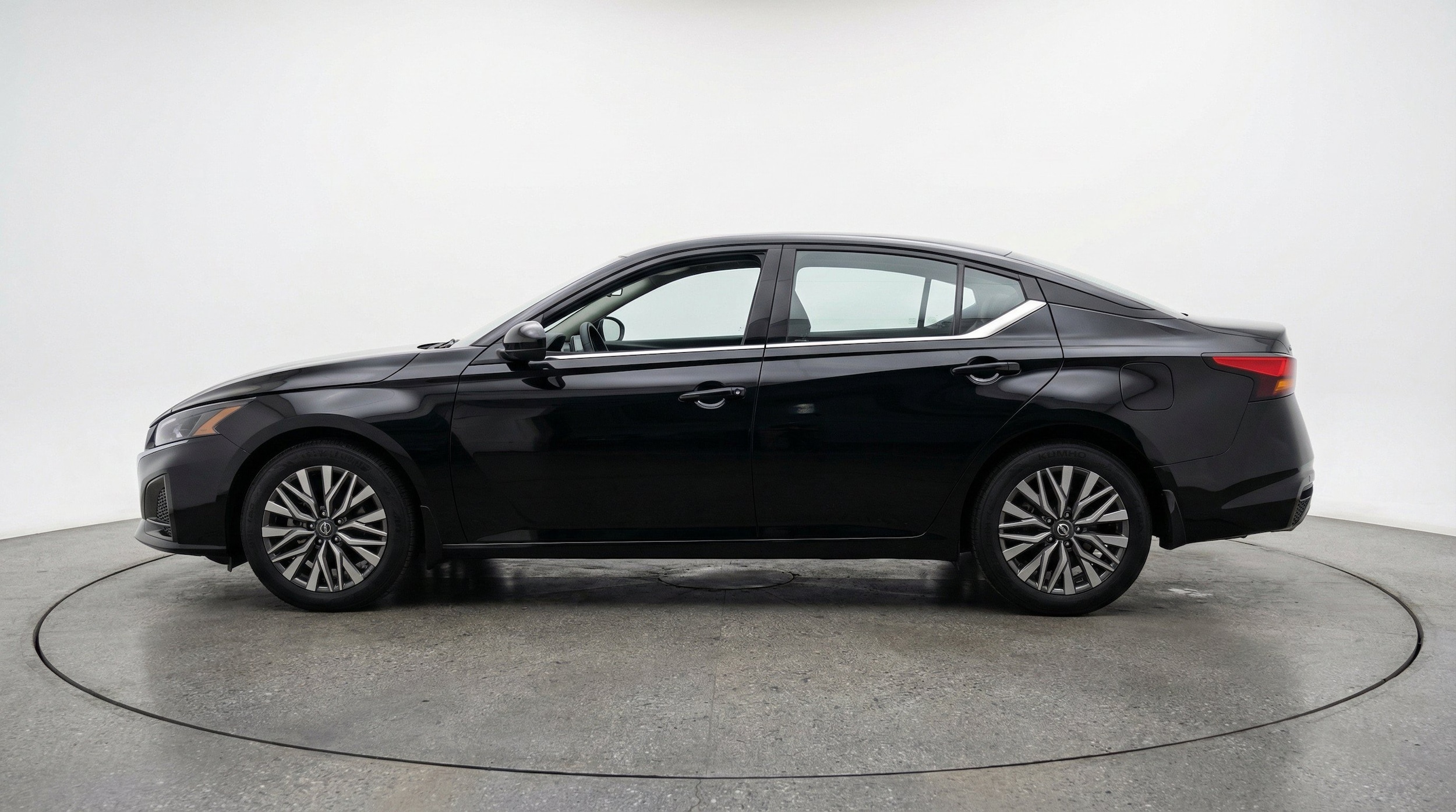 Thumbnail: 2026 Nissan Altima - 3