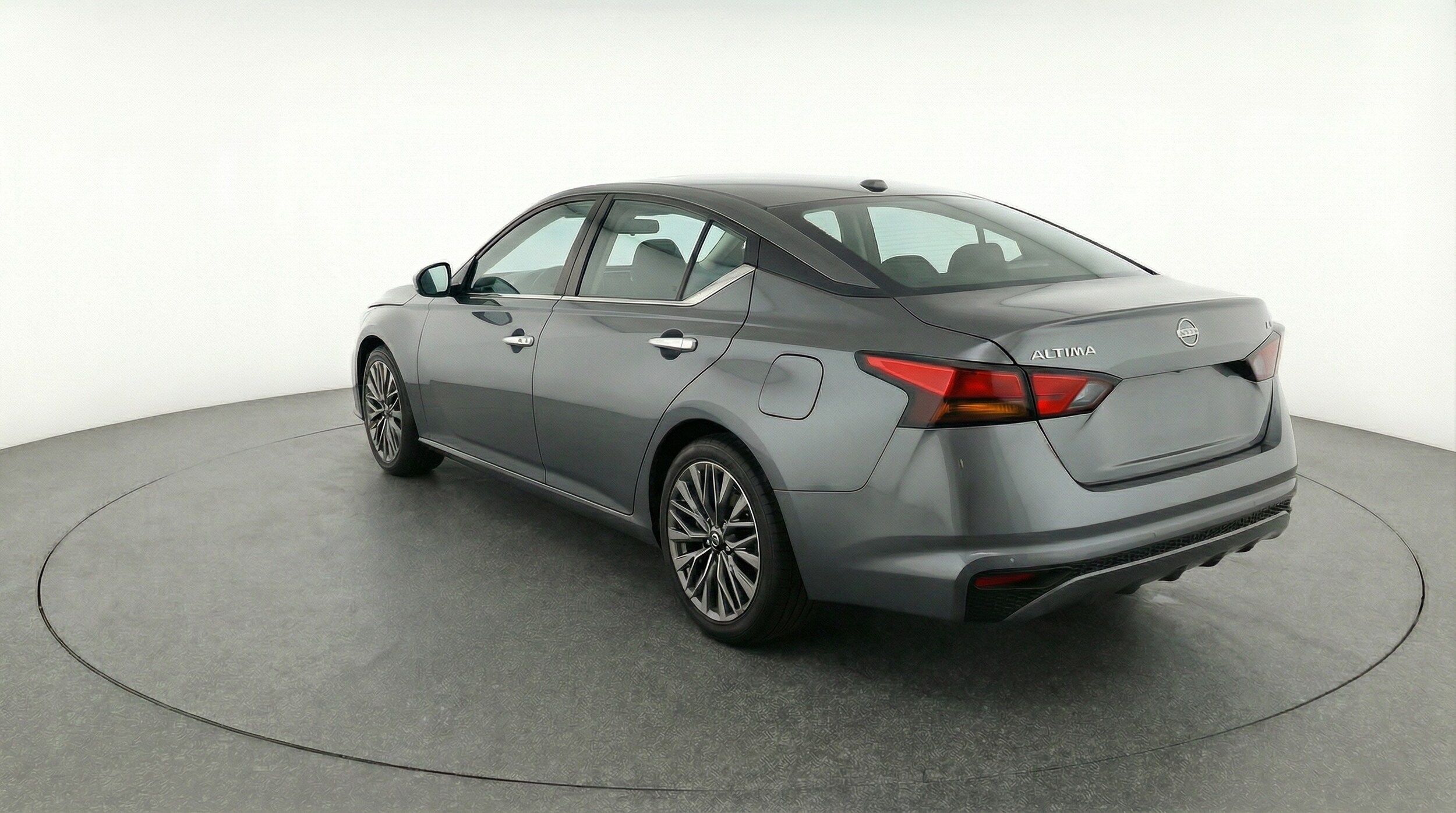 Thumbnail: 2025 Nissan Altima - 5