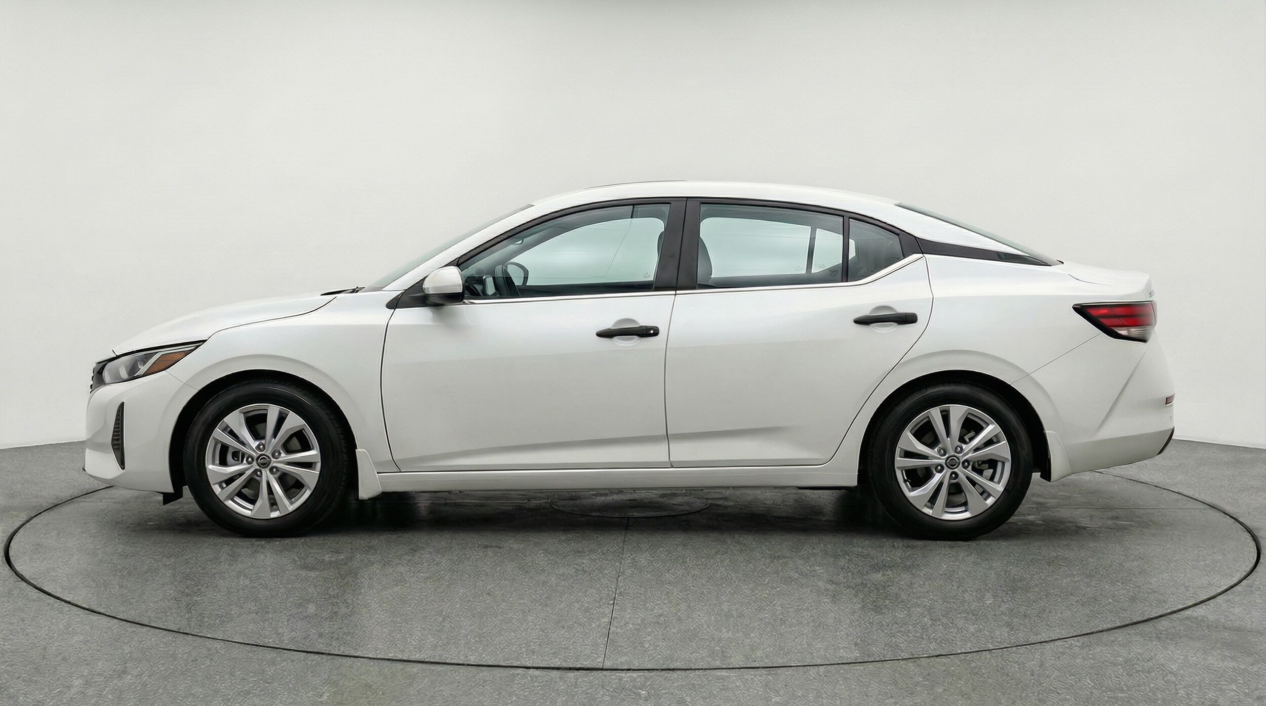 Thumbnail: 2025 Nissan Sentra - 4