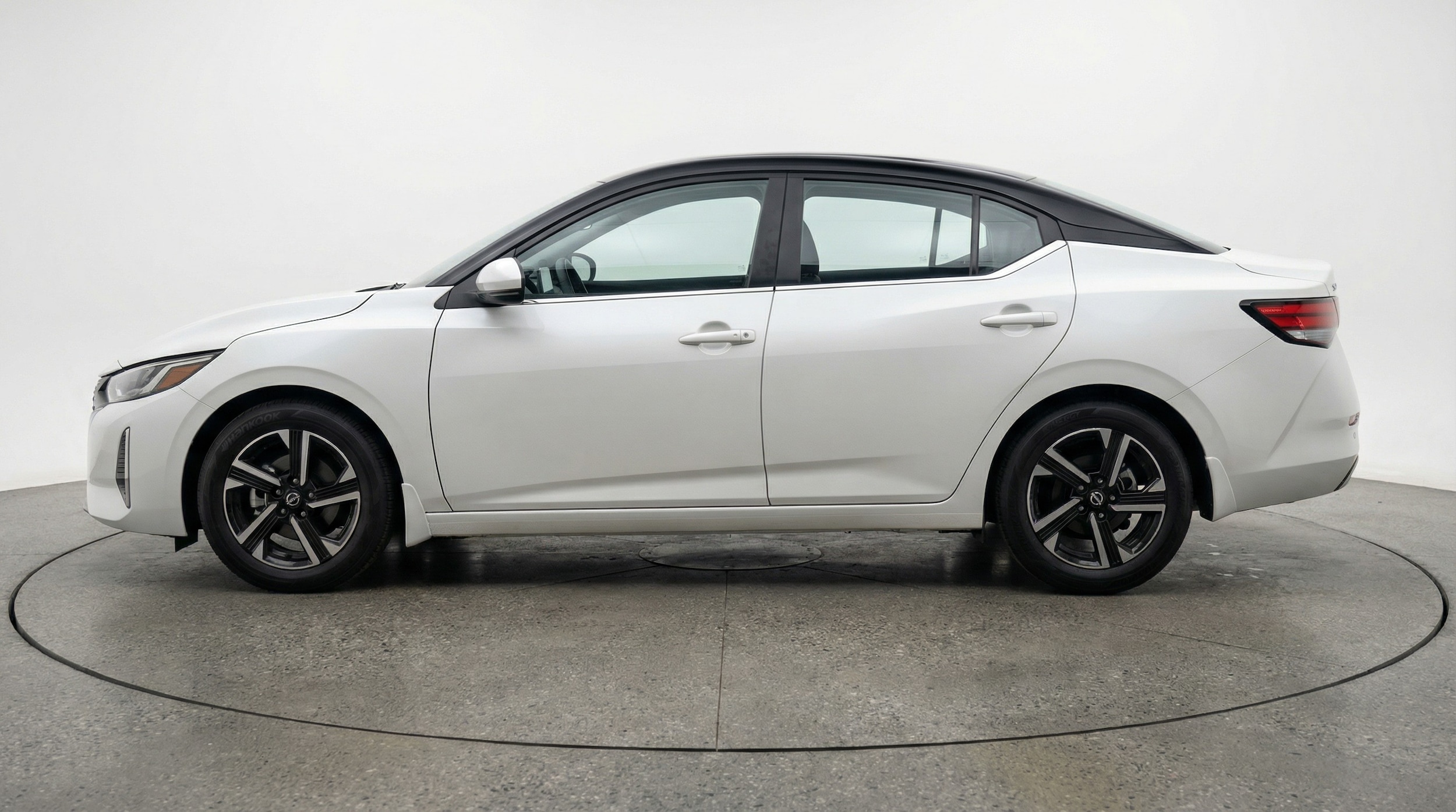 Thumbnail: 2025 Nissan Sentra - 4