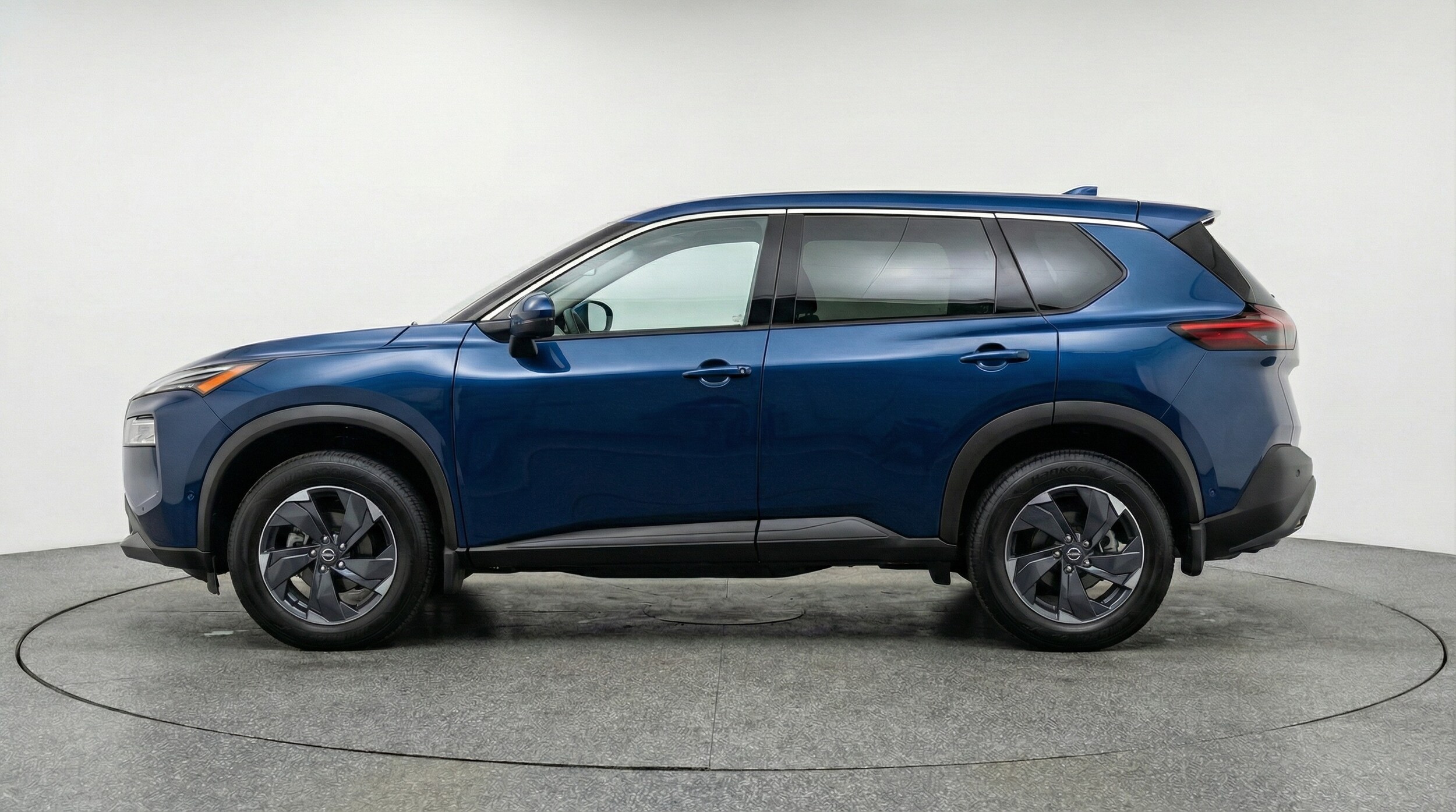 Thumbnail: 2025 Nissan Rogue - 4